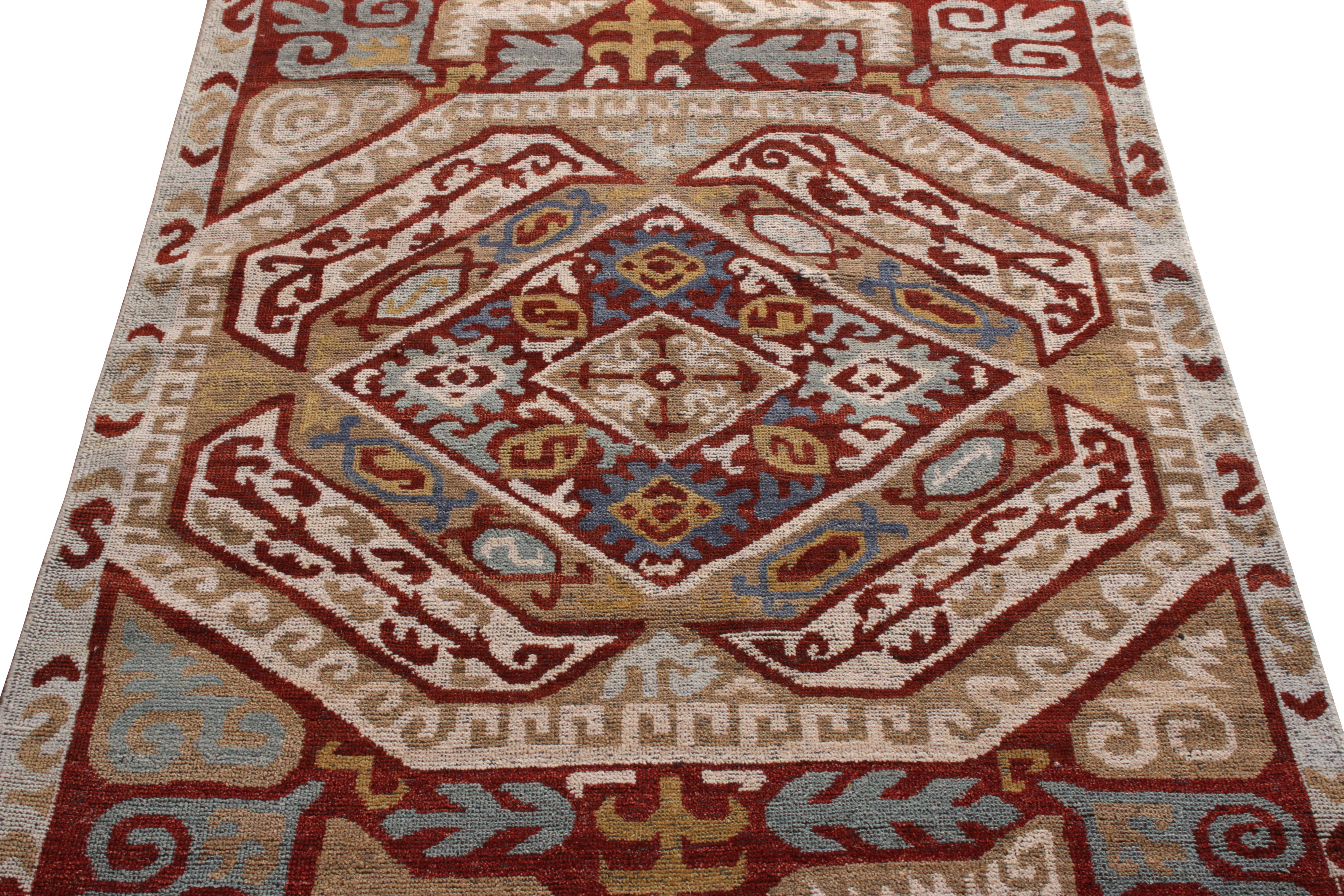 Autre Rug & Kilim's Classic Style Rug in Beige-Brown and Red Tribal Pattern (tapis de style classique à motifs tribaux beige, marron et rouge) en vente