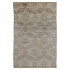 Tappeto Rug & Kilim in stile classico con motivi floreali beige-marrone e argento-grigio