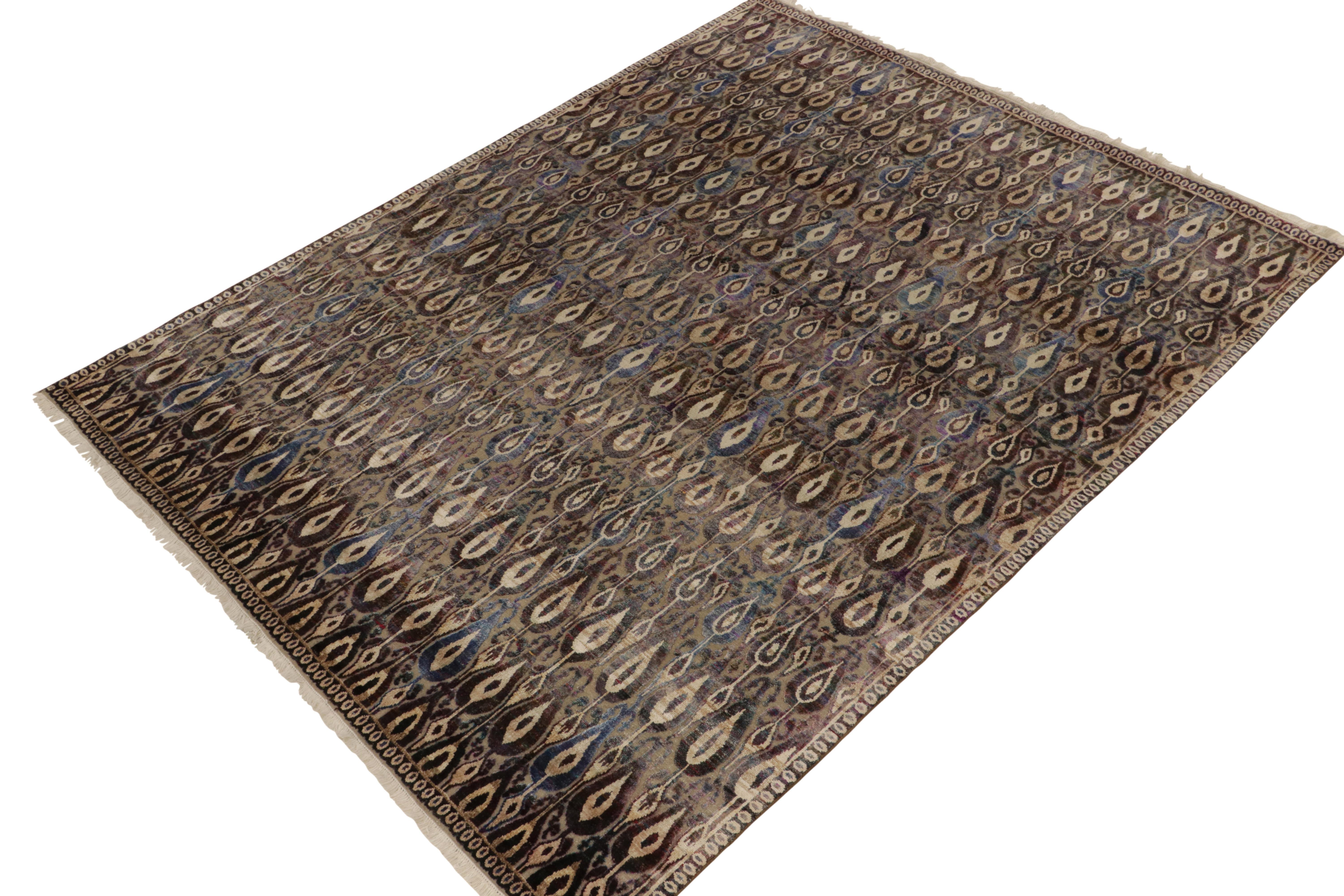 Annodato a mano in lana e seta, questo 8x10 della nostra collezione Modern Classics è un'ode ai classici motivi Ikats. Un elegante gioco di beige-marrone, blu e rosso gioca con una texture alto-basso per un favoloso senso di movimento. Sposando la