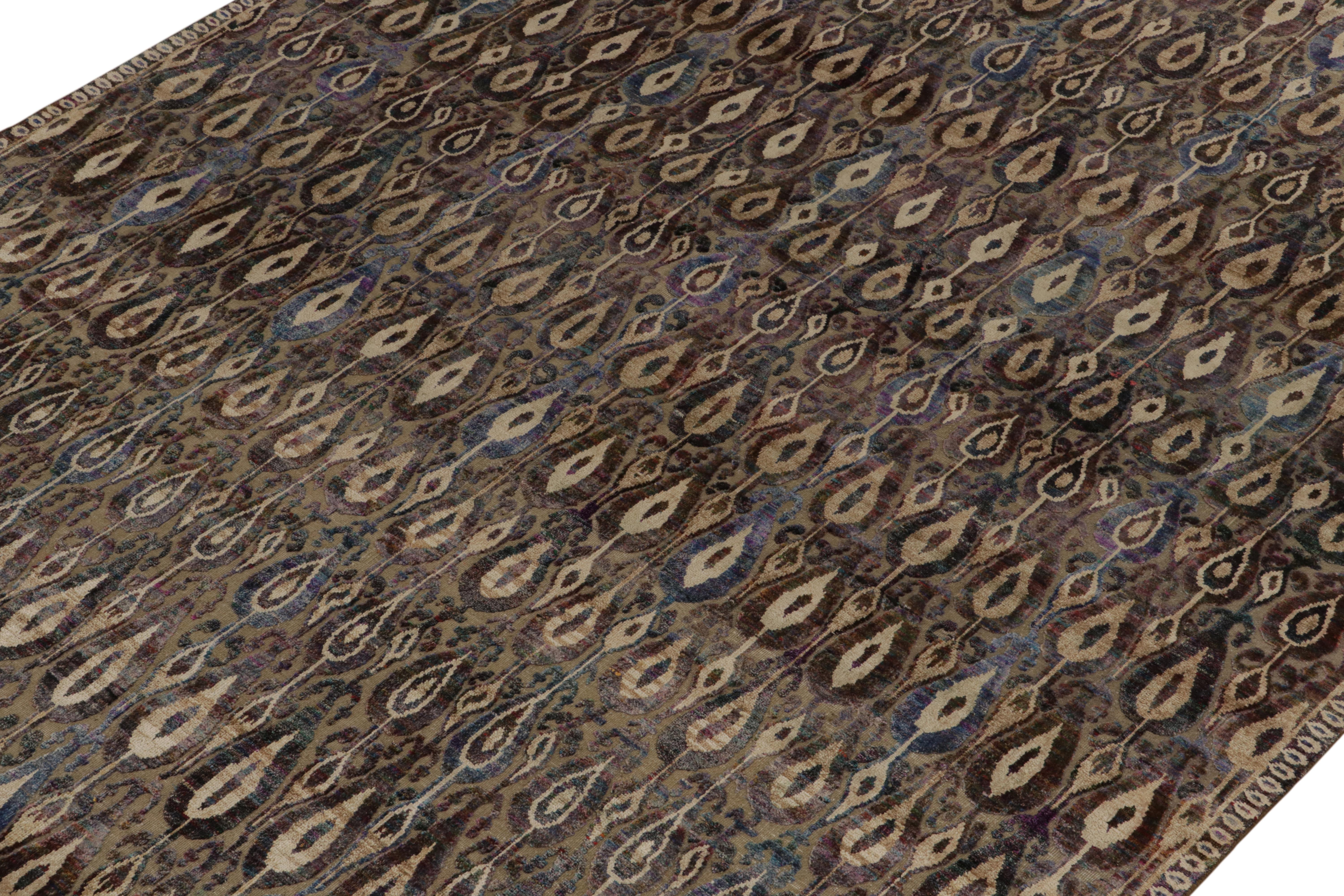 Tappeto Rug & Kilim in stile classico con motivi Ikats beige-marrone, rosso e blu In condizioni Nuovo in vendita a Long Island City, NY