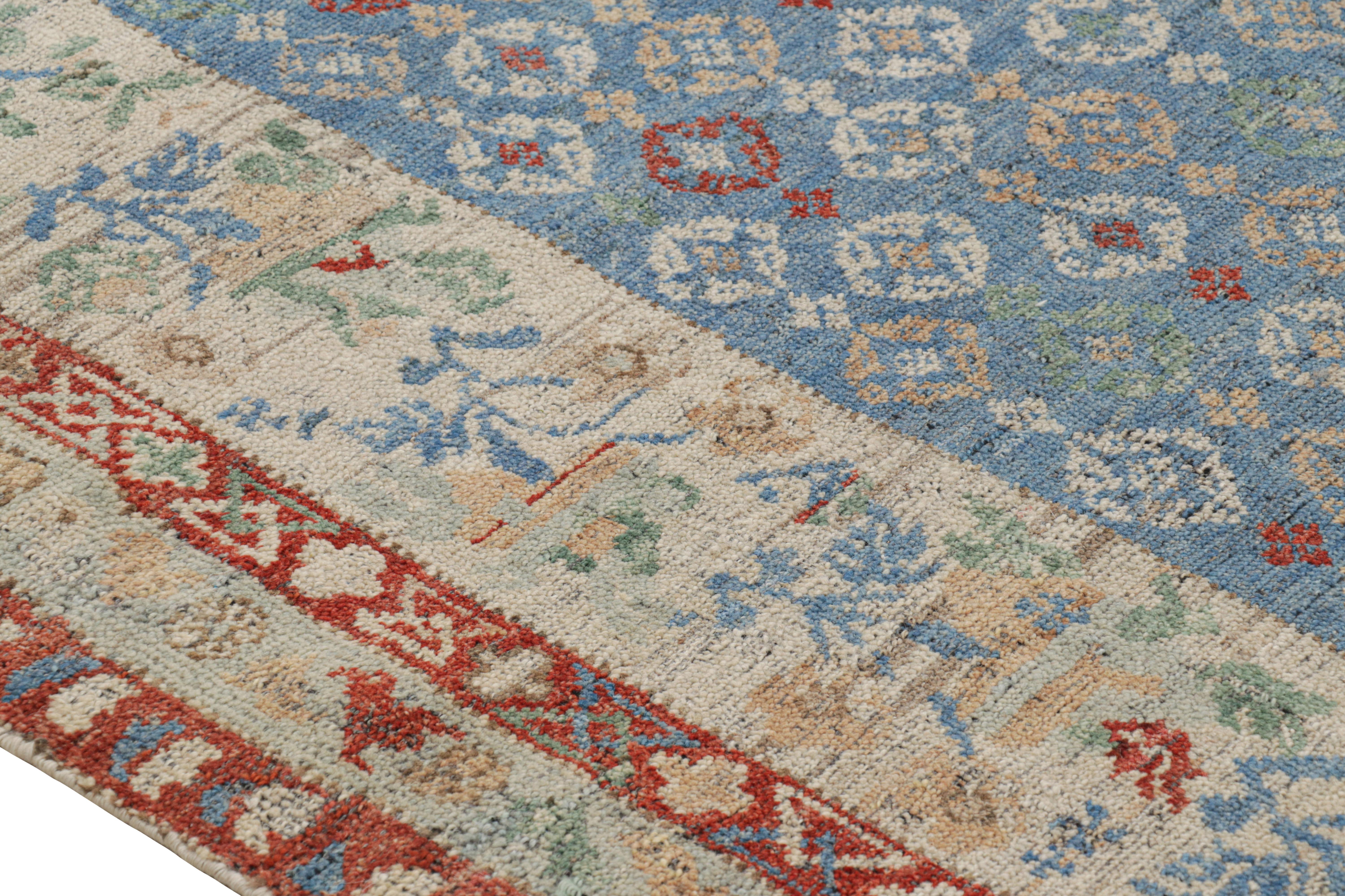 Rug & Kilim's Classic-Style Teppich in Blau mit bunten Blumenmustern (21. Jahrhundert und zeitgenössisch) im Angebot