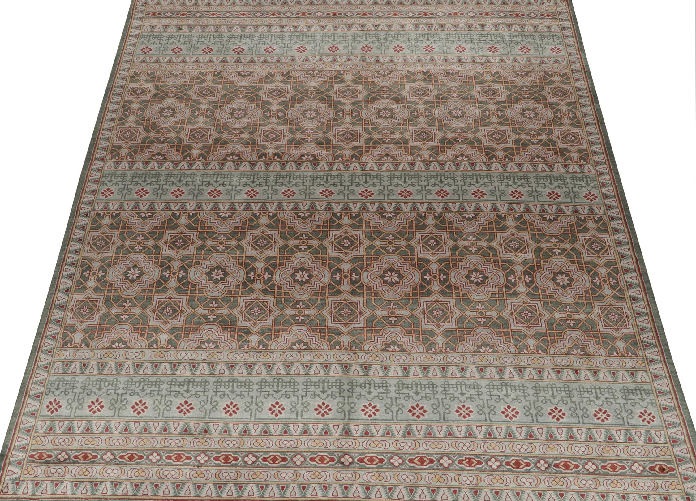 Rug & Kilim's Classic Style Teppich in Gold, Rot und Blau Geometrisch gemustert (Indisch) im Angebot