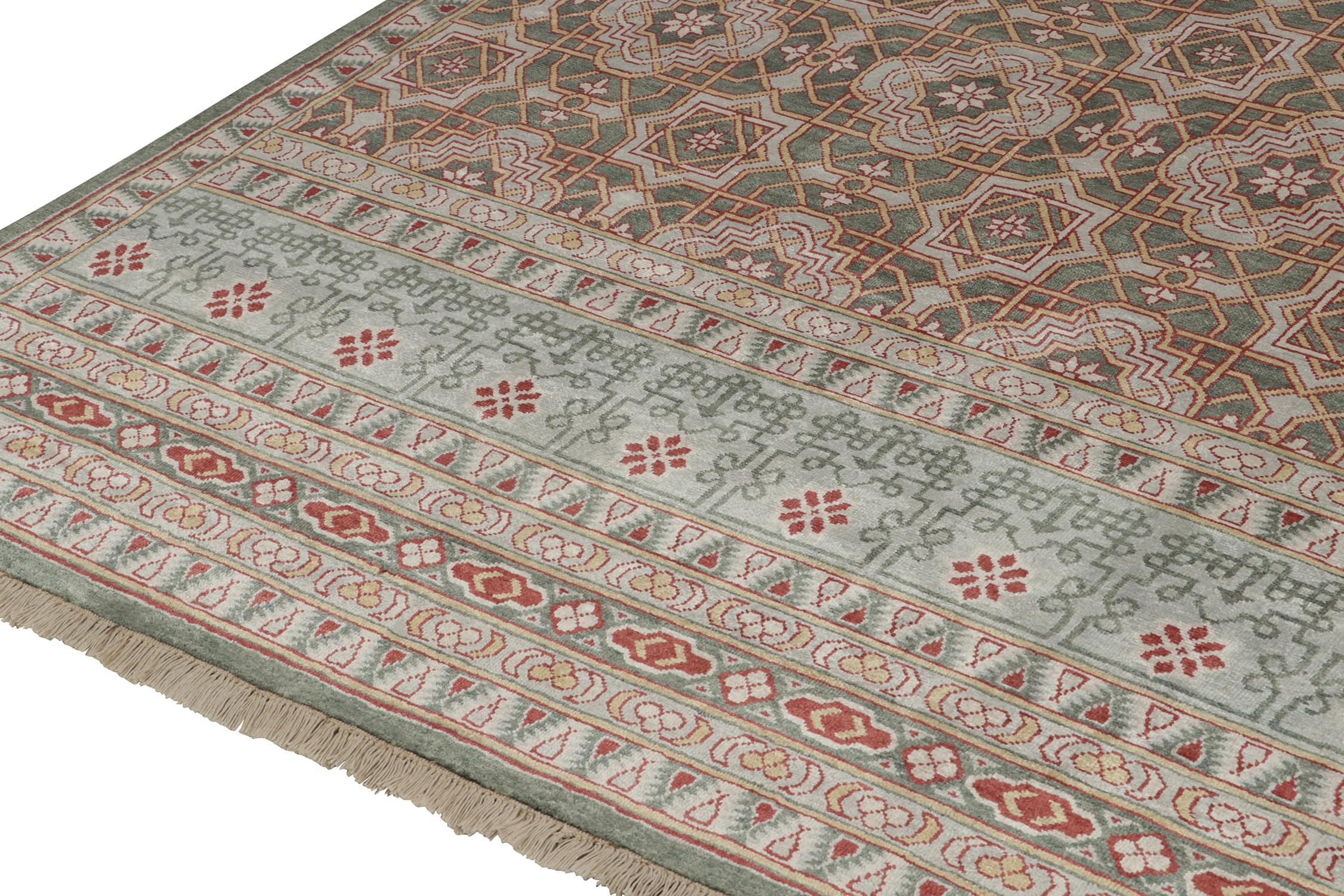 Rug & Kilim's Classic Style Teppich in Gold, Rot und Blau Geometrisch gemustert im Zustand „Neu“ im Angebot in Long Island City, NY