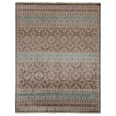 Rug & Kilim's Classic Style Rug in Gold, Red and Blue Geometric Pattern (tapis de style classique à motifs géométriques or, rouge et bleu)