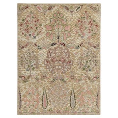 Teppich im klassischen Stil von Teppich &amp;amp; Kilims mit grünem, rosa und beige-braunem Blumenmuster