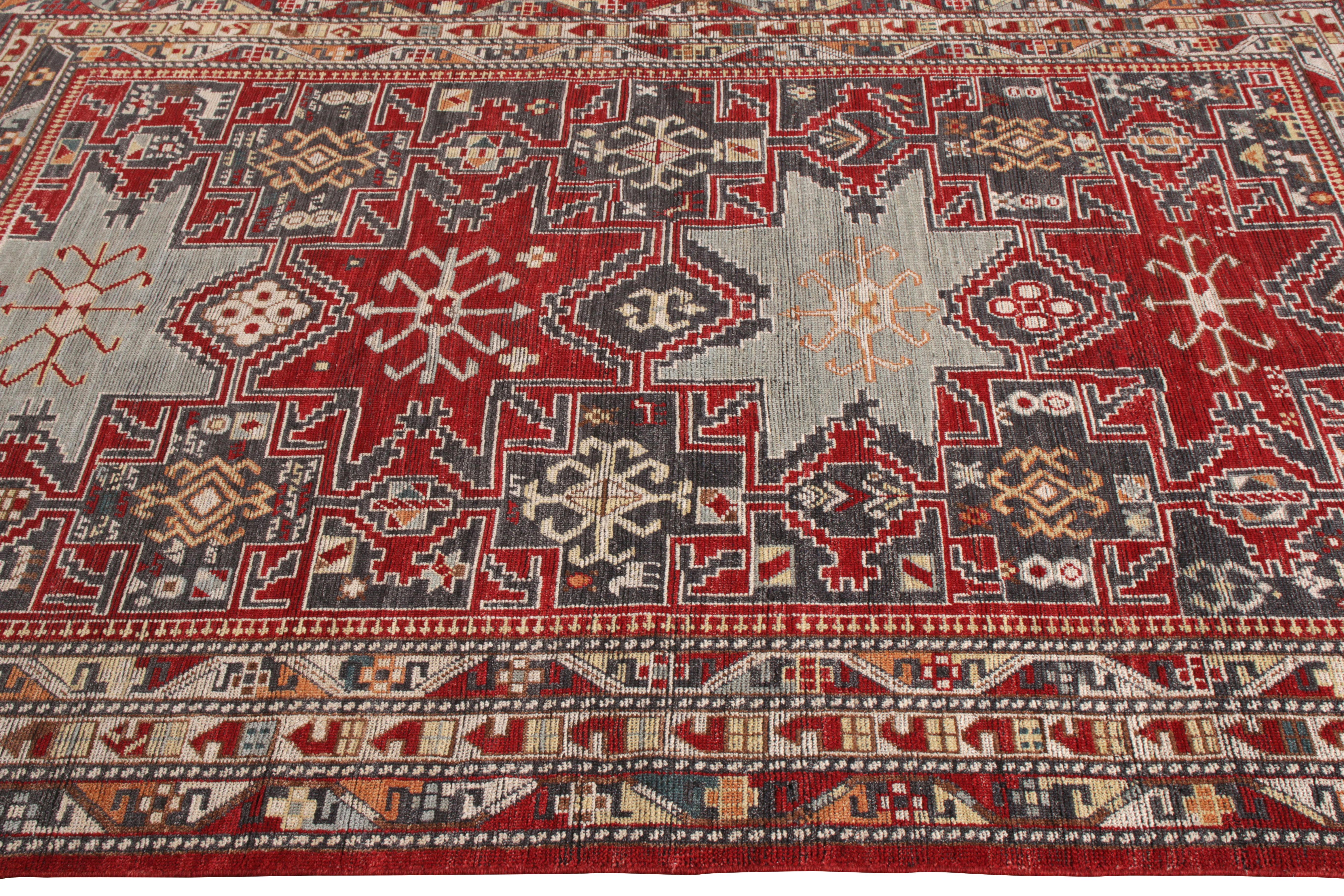 Rug & Kilim's Classic Style Teppich in Rot und Blau Geometrisch gemustert (Indisch) im Angebot