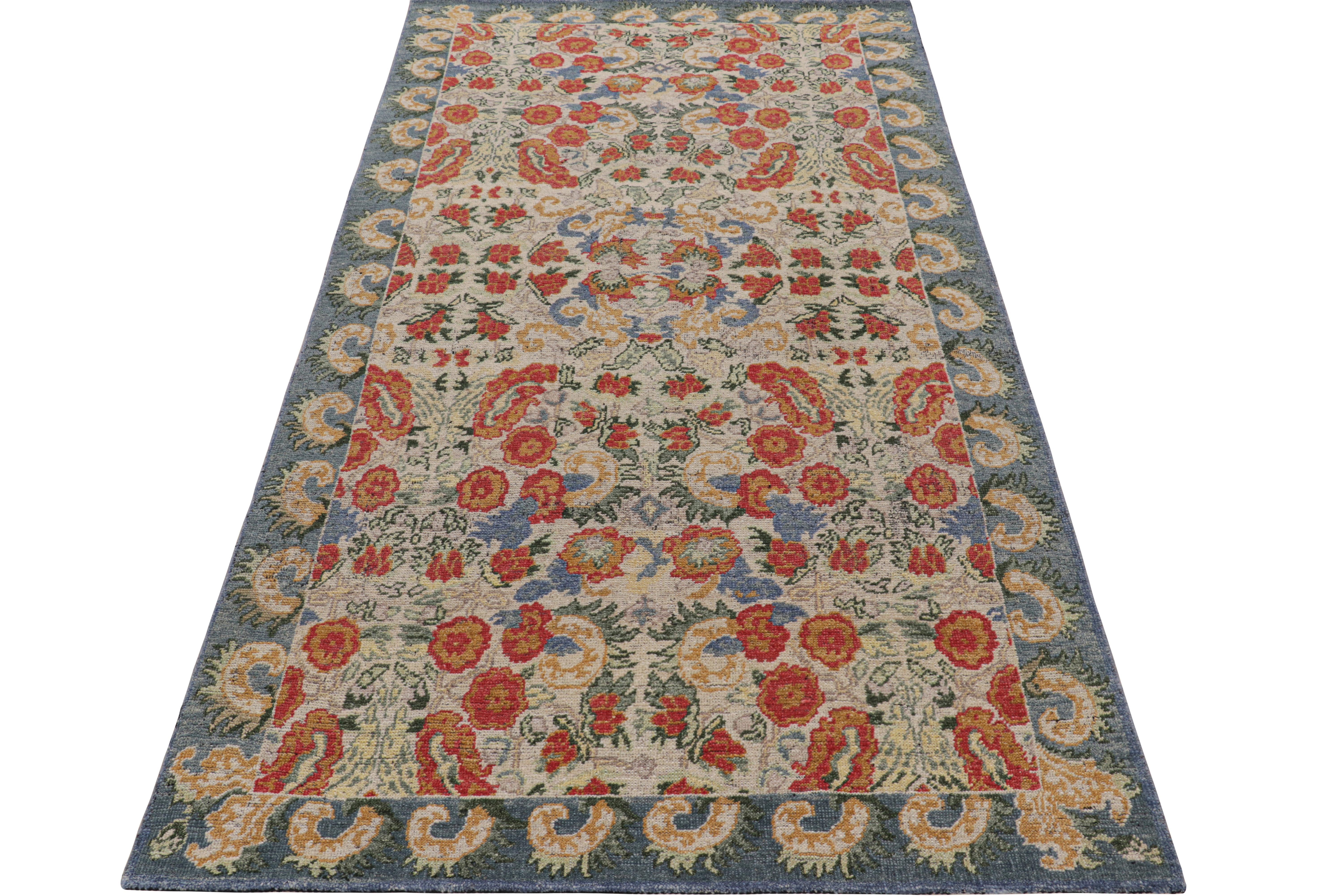 Rug & Kilim's Classic Style Rug in Weiß mit Blumenmustern (Handgeknüpft) im Angebot