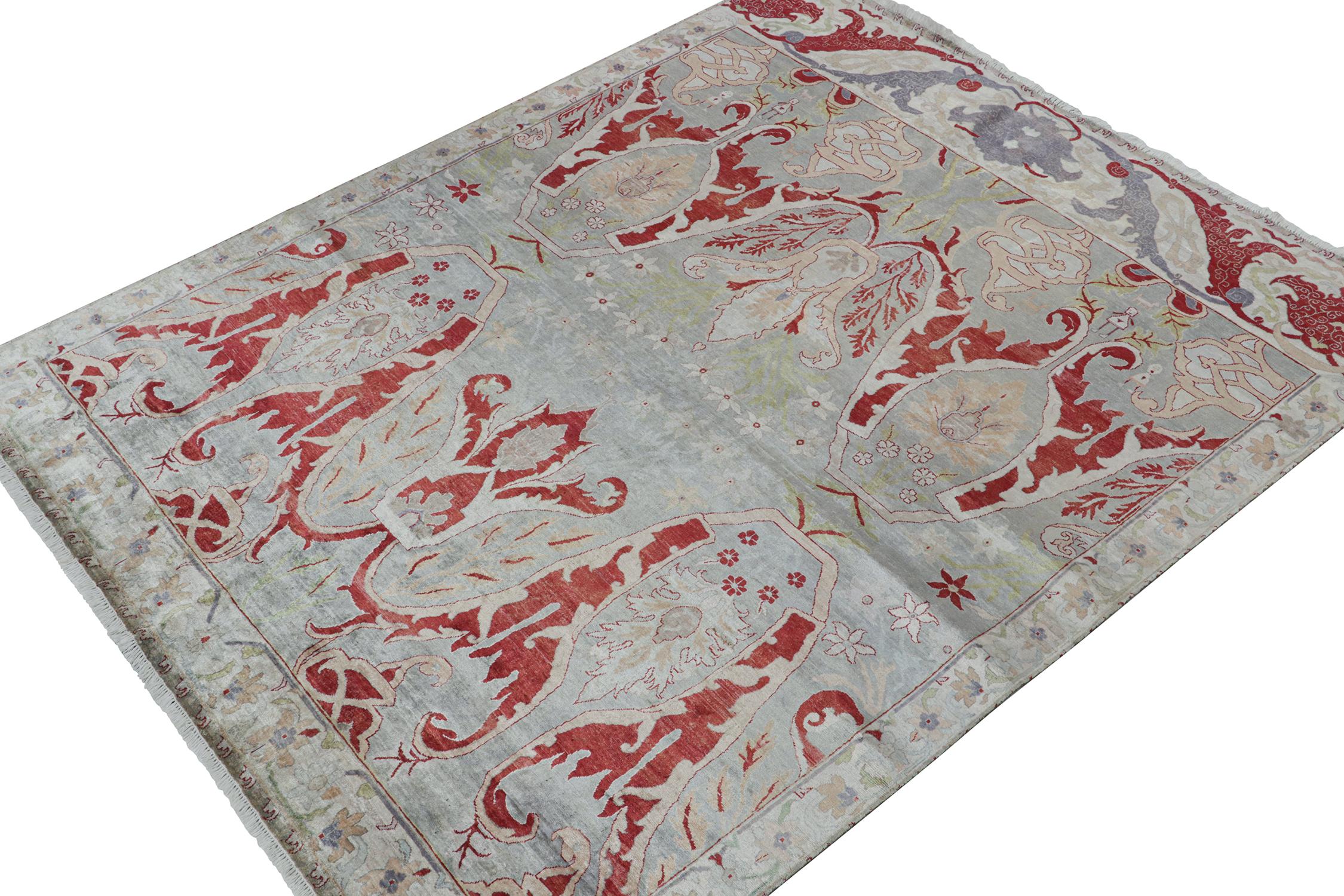 Ein 8x9 Teppich, inspiriert von traditionellen Teppichstilen, aus der Modern Classics Collection'S von Rug & Kilim. Handgeknüpft in Wolle, spielt ein außergewöhnliches Rot neben silbergrauen und weißen Blumenmustern auf blauen Untertönen mit