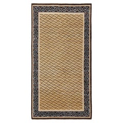 Rug & Kilim: Tappeto Tiger in stile classico in oro con strisce marroni