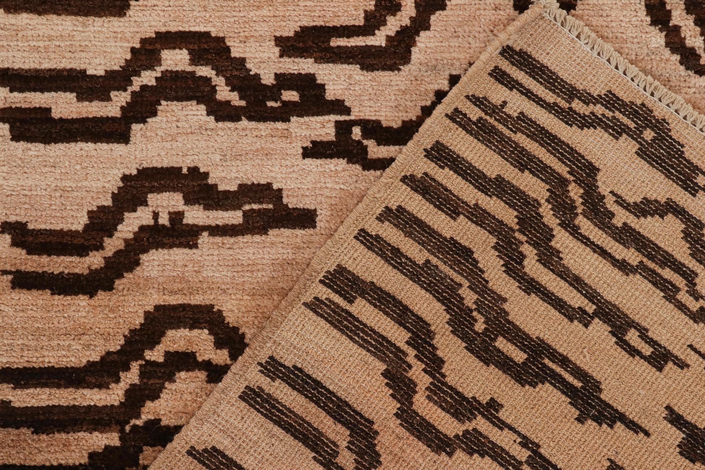 Wool Rug & Kilim’s Classic Style Tiger-Skin Runner with Brown Geometric Patterns For Sale