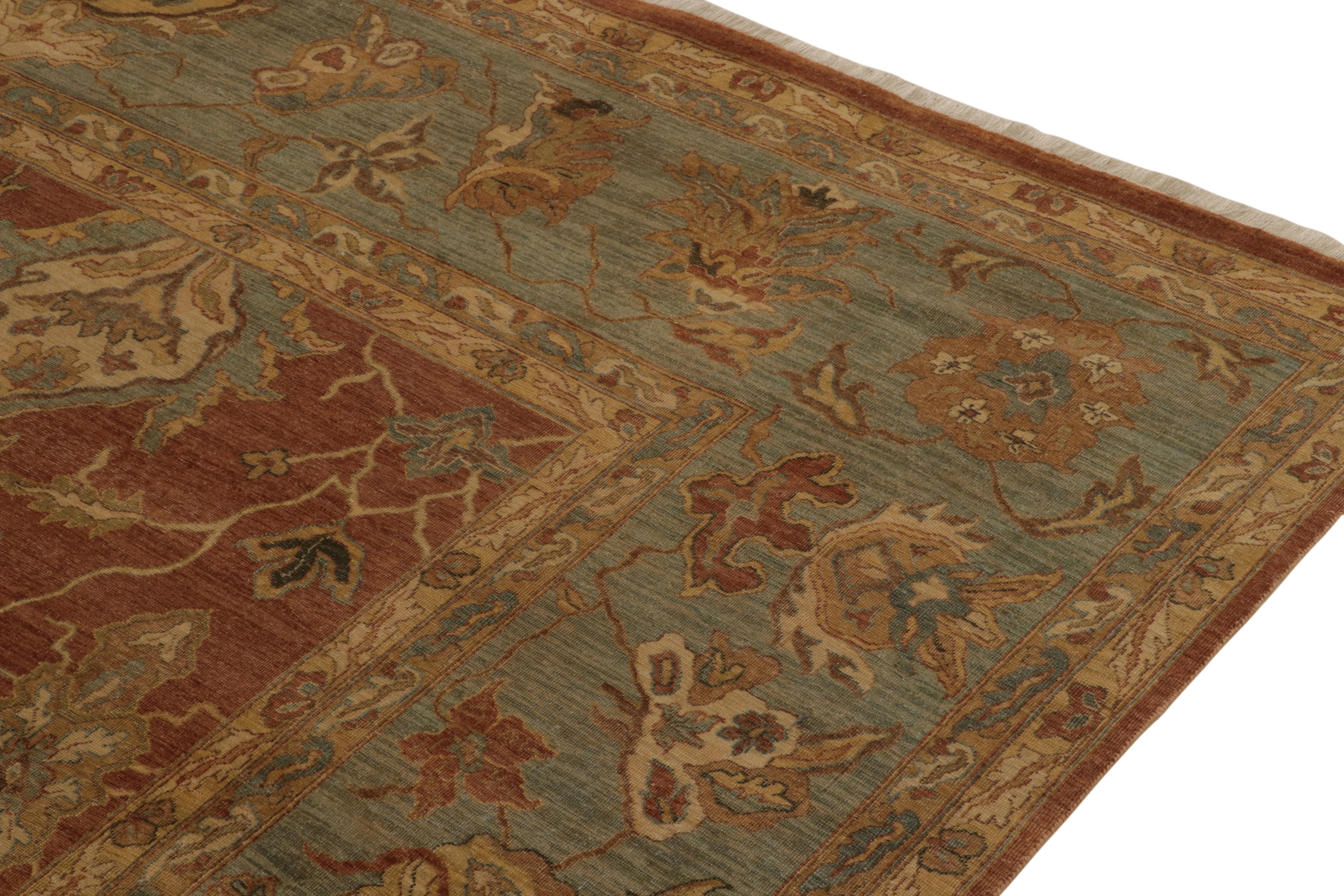 Rug & Kilim's Classic Tabriz Style Teppich mit beige-blauen Blumen auf rostrotem Grund im Zustand „Neu“ im Angebot in Long Island City, NY