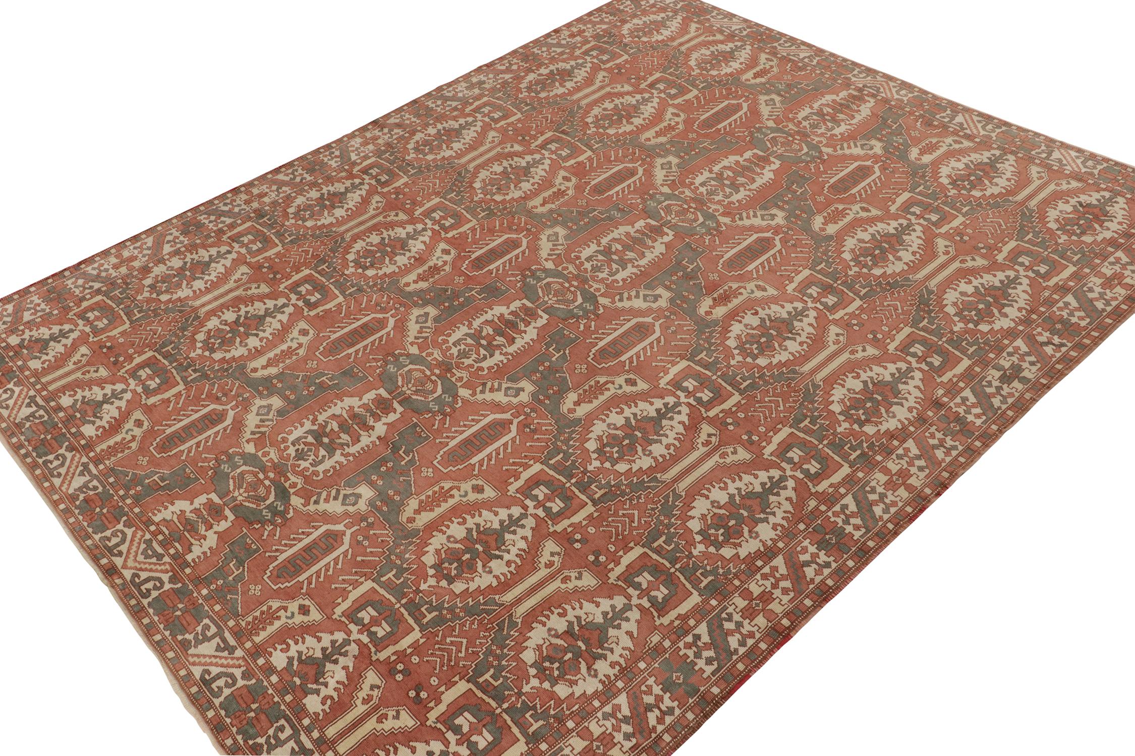 Ein 11x13 großer Teppich, der von klassischen Designs inspiriert ist - aus der Modern Classics Collection'S von Rug & Kilim. Der handgeknüpfte Wollstoff vereint warme Farbtöne in geometrisch-floralen Mustern mit Tribal-Sensibilität.

Weiter zum