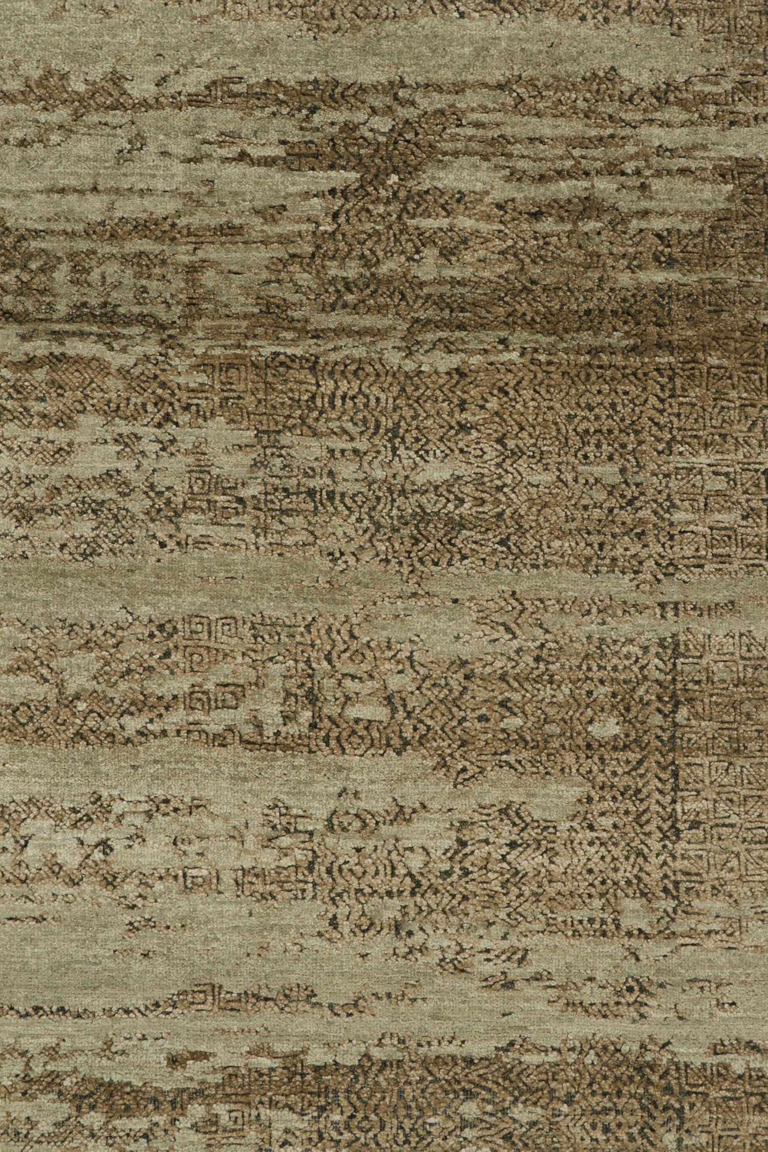 Rug & Kilim’s Contemporary Abstract Rug in Beige-Brown with Green Undertone In New Condition For Sale In Long Island City, NY