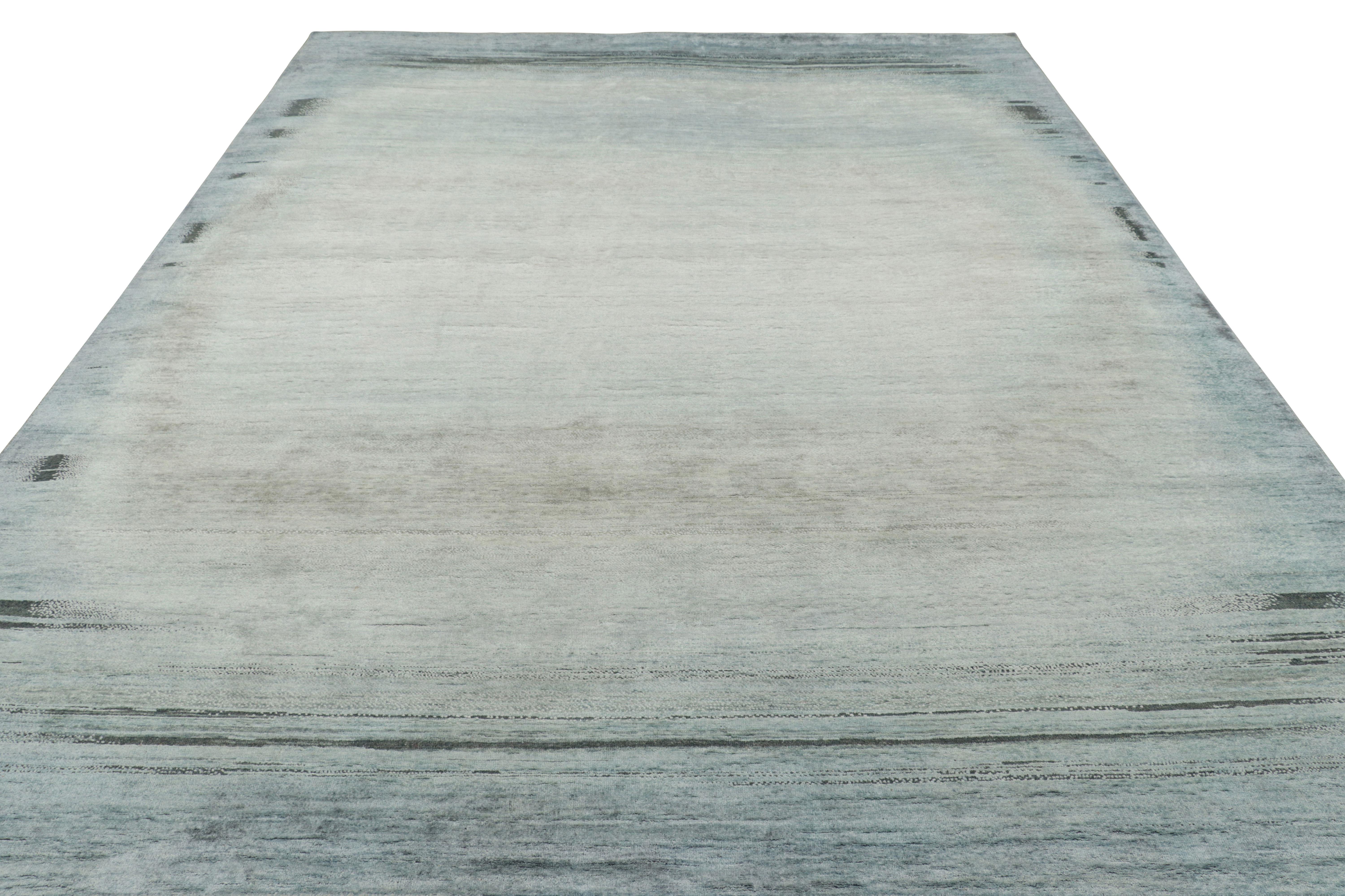 Rug & Kilim's Contemporary Abstract Rug in Blau, Creme und Schwarz mit Streifendekor (Handgeknüpft) im Angebot