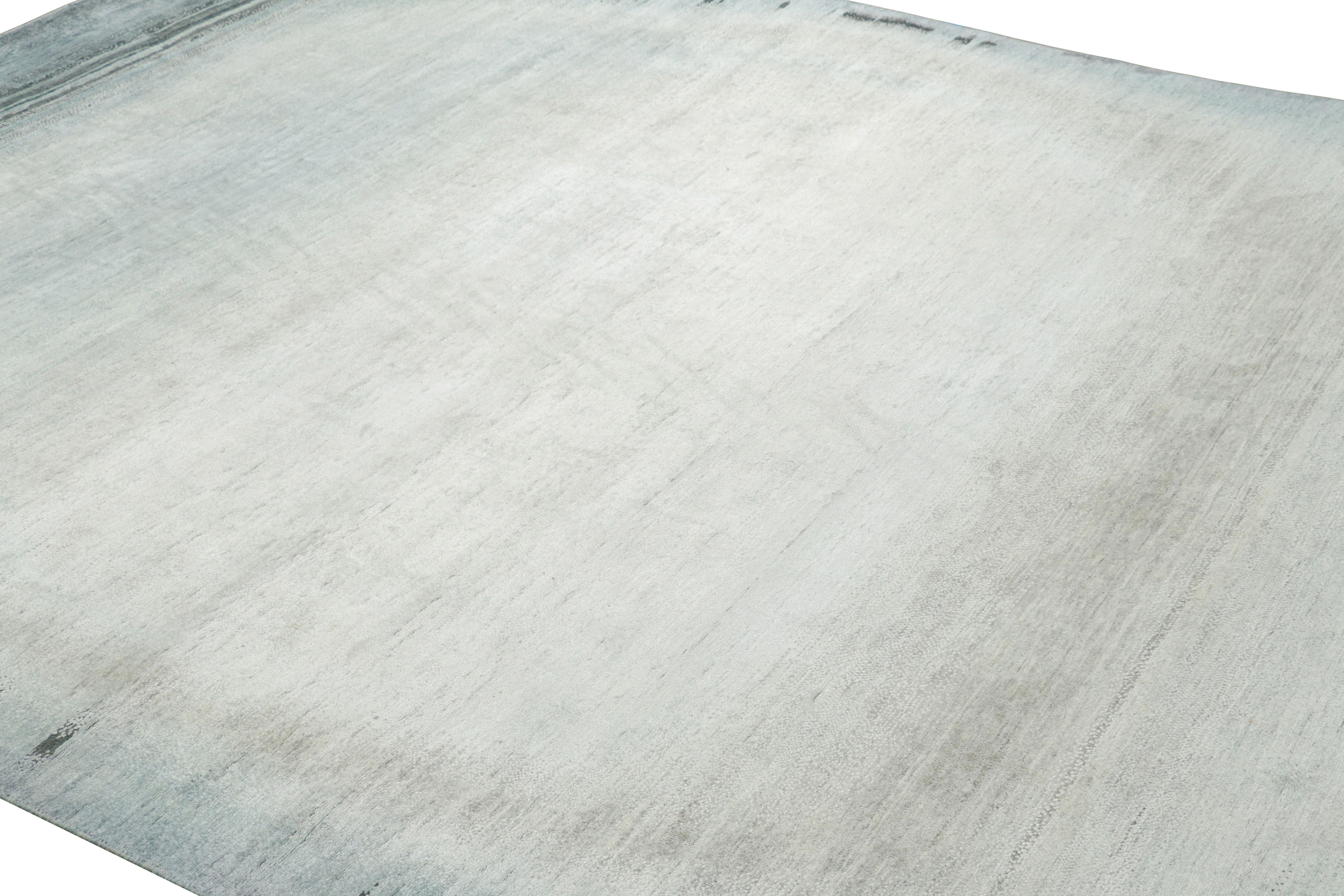 Rug & Kilim's Contemporary Abstract Rug in Blau, Creme und Schwarz mit Streifendekor (21. Jahrhundert und zeitgenössisch) im Angebot