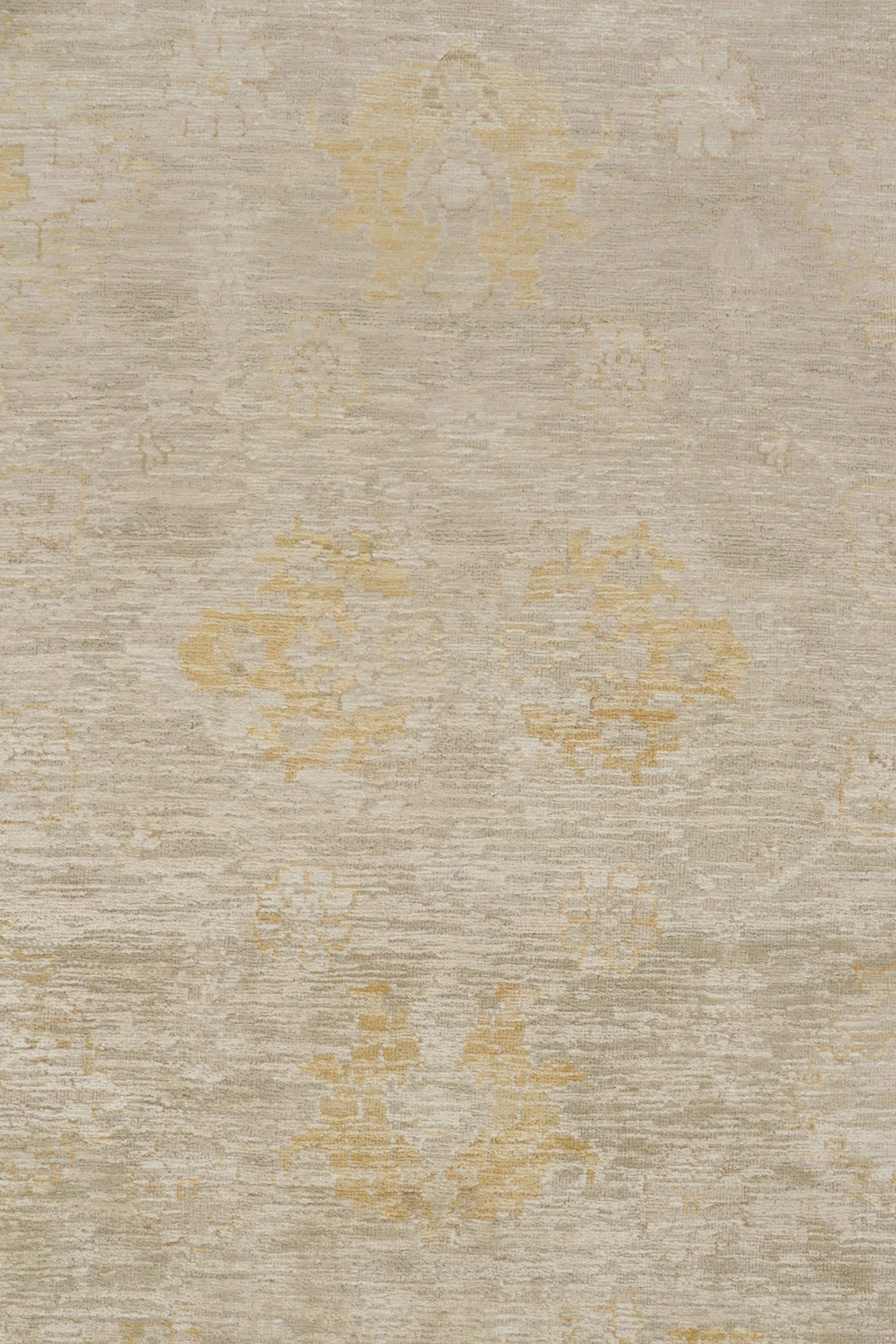 Hand-Knotted Rug & Kilim’s Contemporary Abstract Rug in Off-White, Beige and Gold Florals For Sale