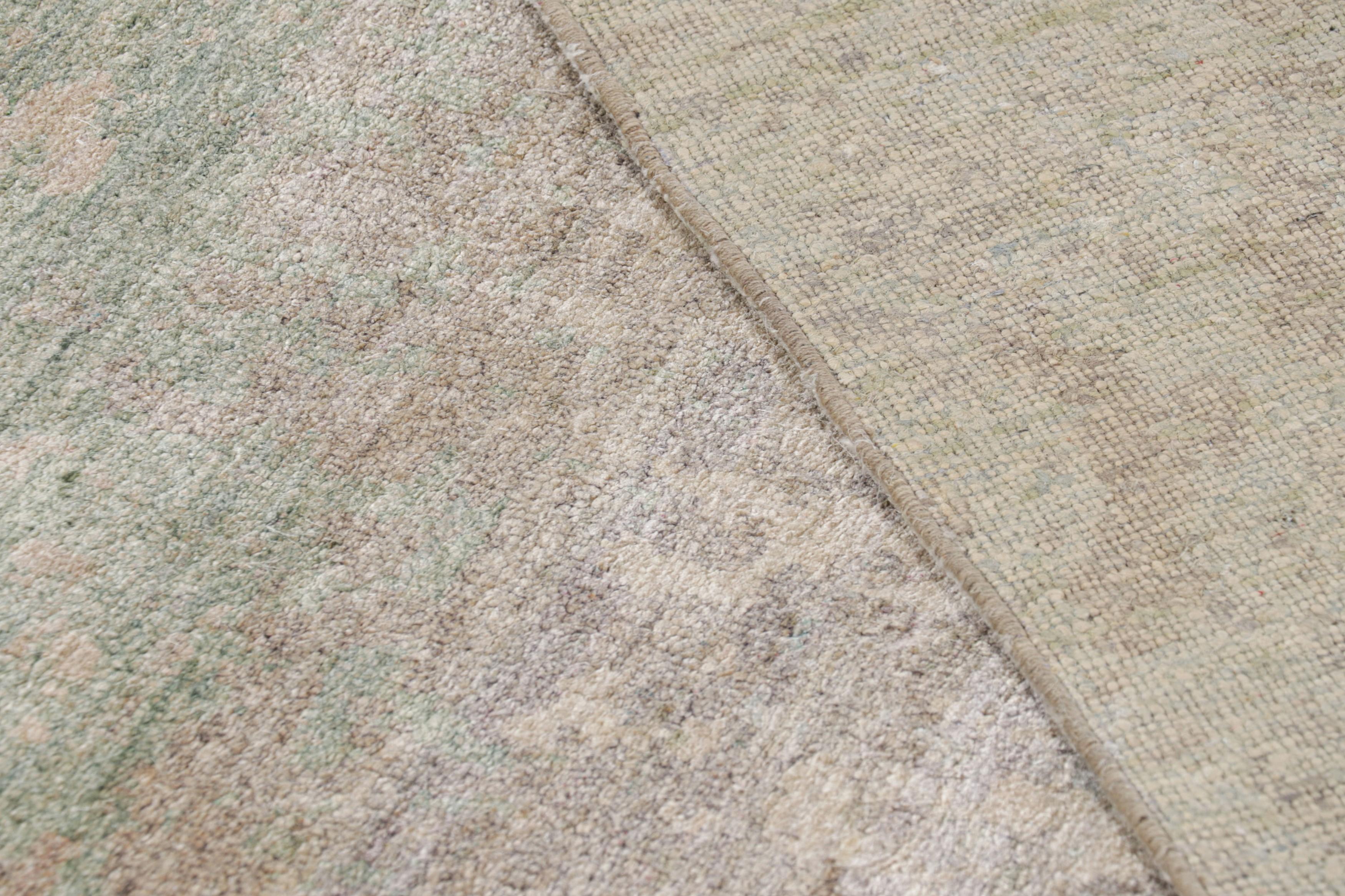Seta Rug & Kilim: Tappeto astratto contemporaneo con motivi pittorici policromatici in vendita