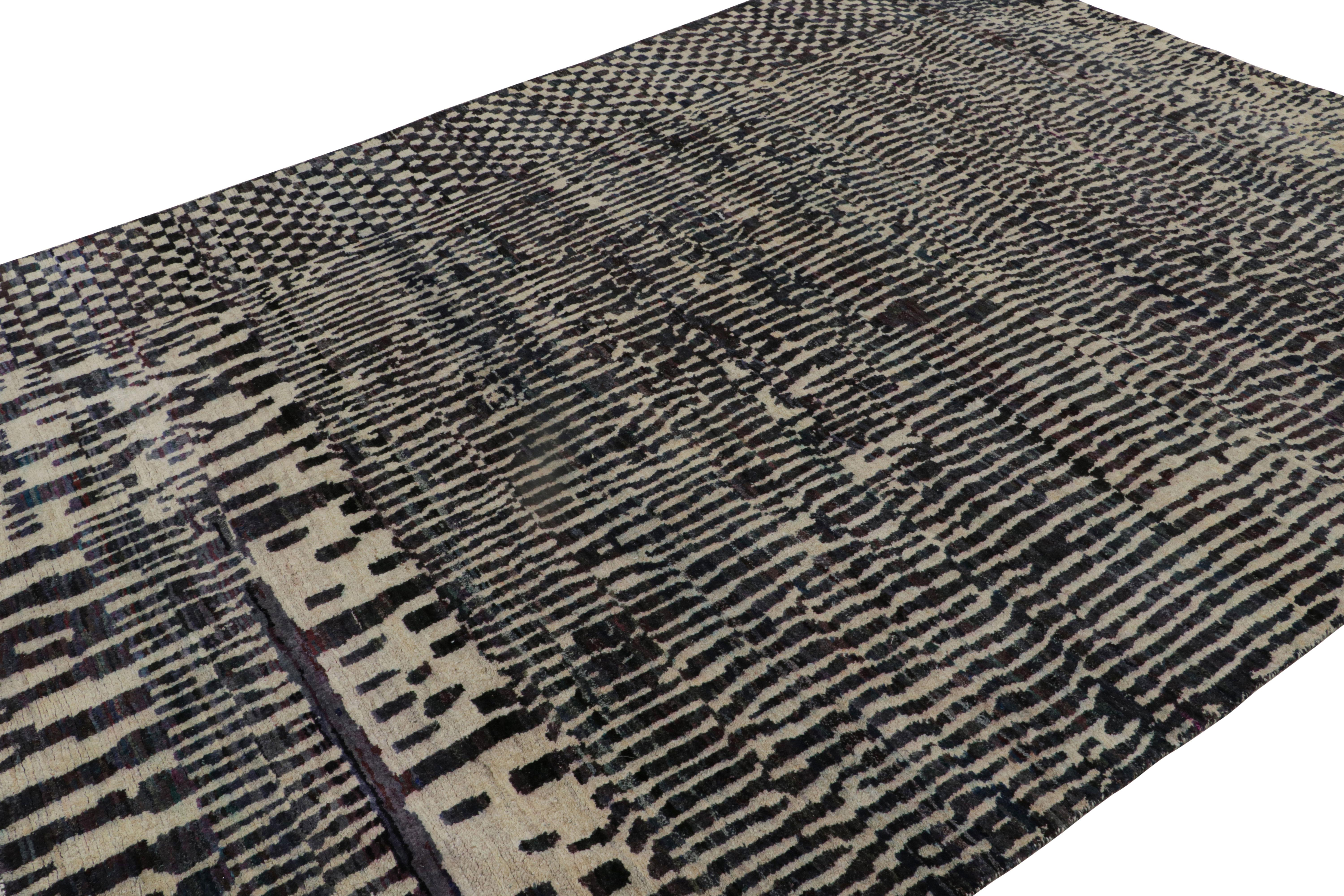 Dieser moderne, abstrakte 8x10 große, handgeknüpfte Seidenteppich ist sowohl ein Werk der zeitgenössischen Kunst als auch ein Kunstteppich, kühn und skurril mit geometrischen Mustern. 

Über das Design: 

Dieses zeitgenössische Design ist eine