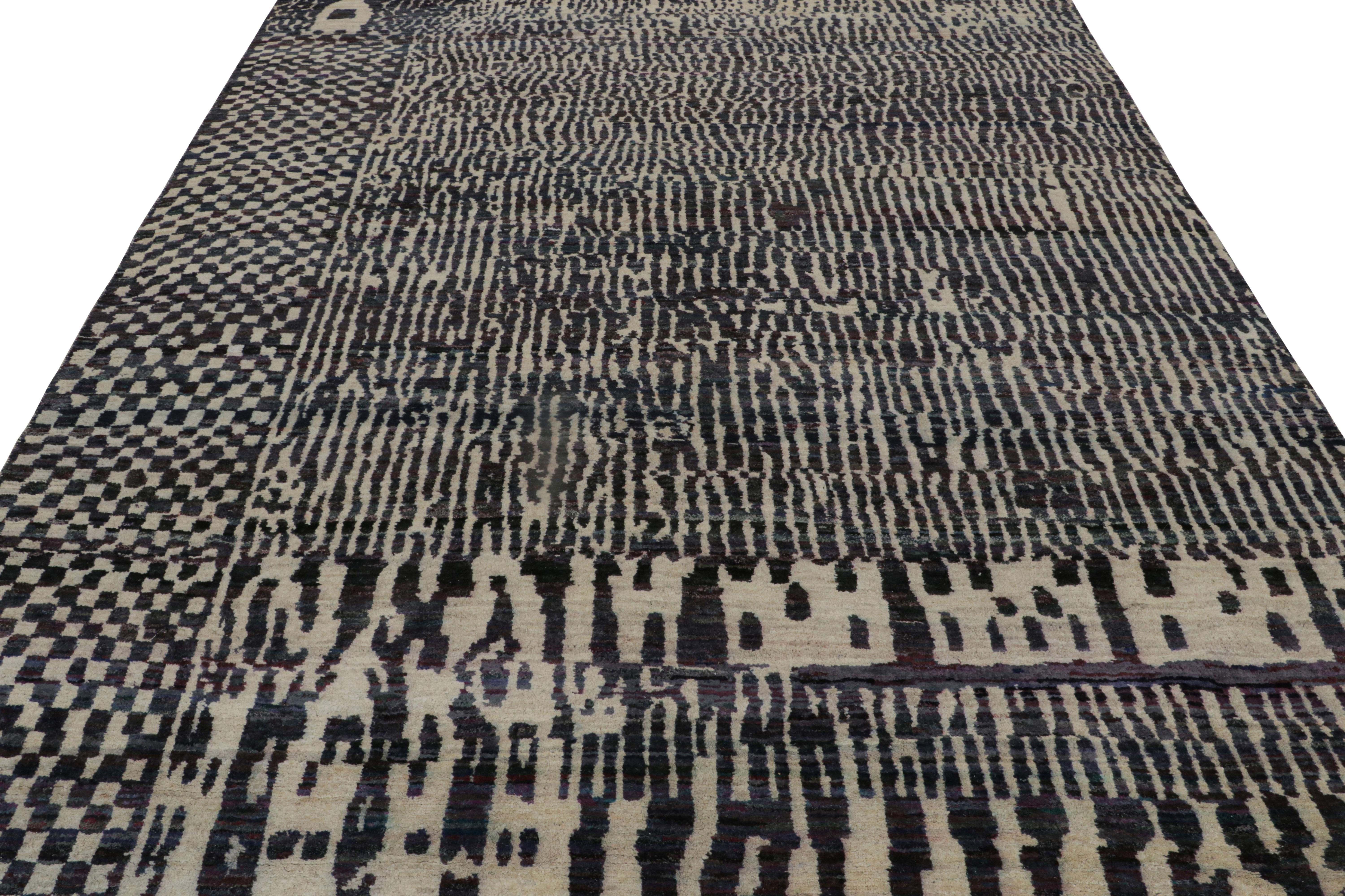 Rug & Kilim's Zeitgenössischer Abstrakter Teppich Mit Geometrischen Mustern (Moderne) im Angebot