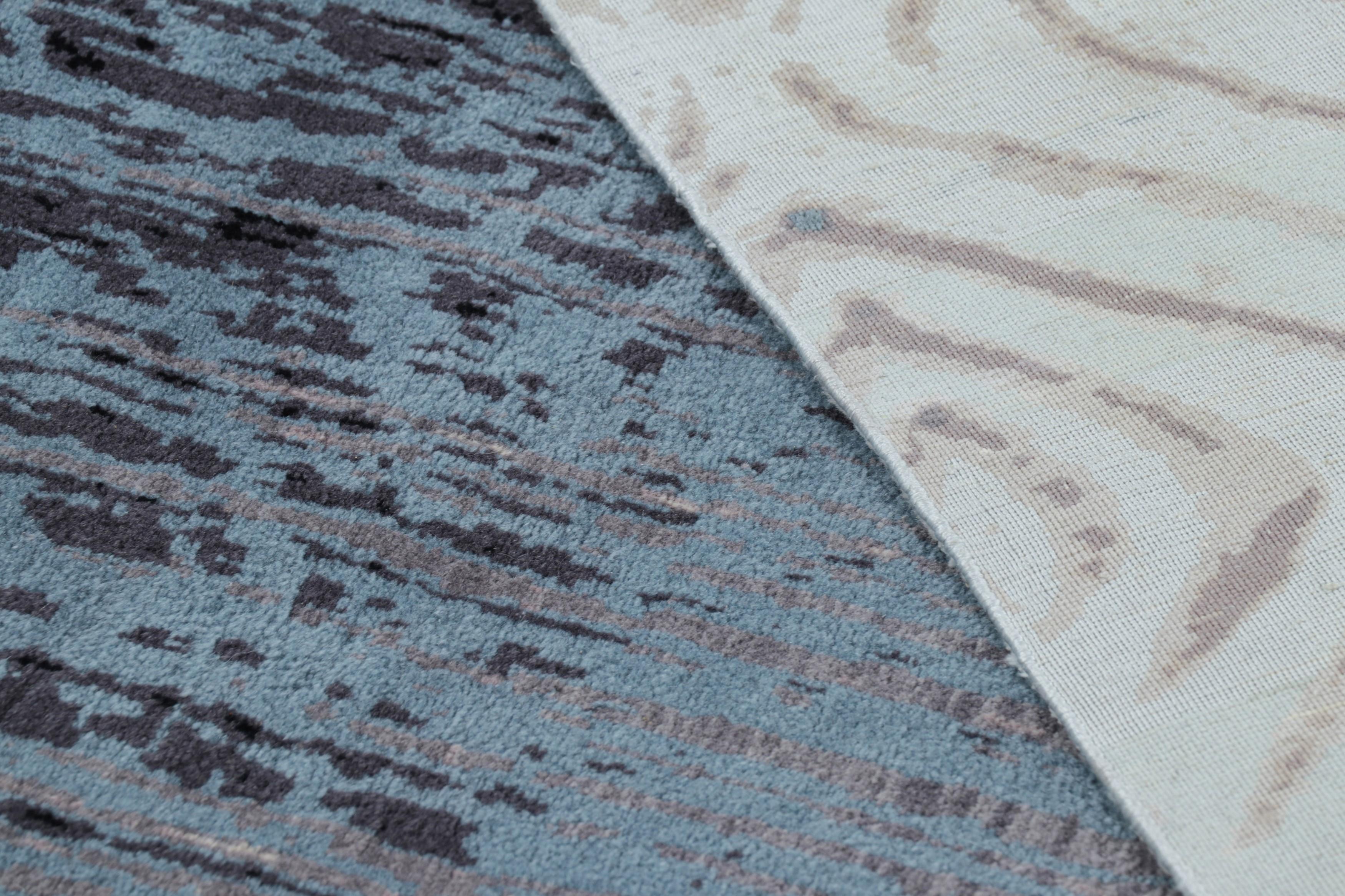 Rug & Kilim's Contemporary Abstract Rug mit geometrischen Mustern Hailstorm (21. Jahrhundert und zeitgenössisch) im Angebot