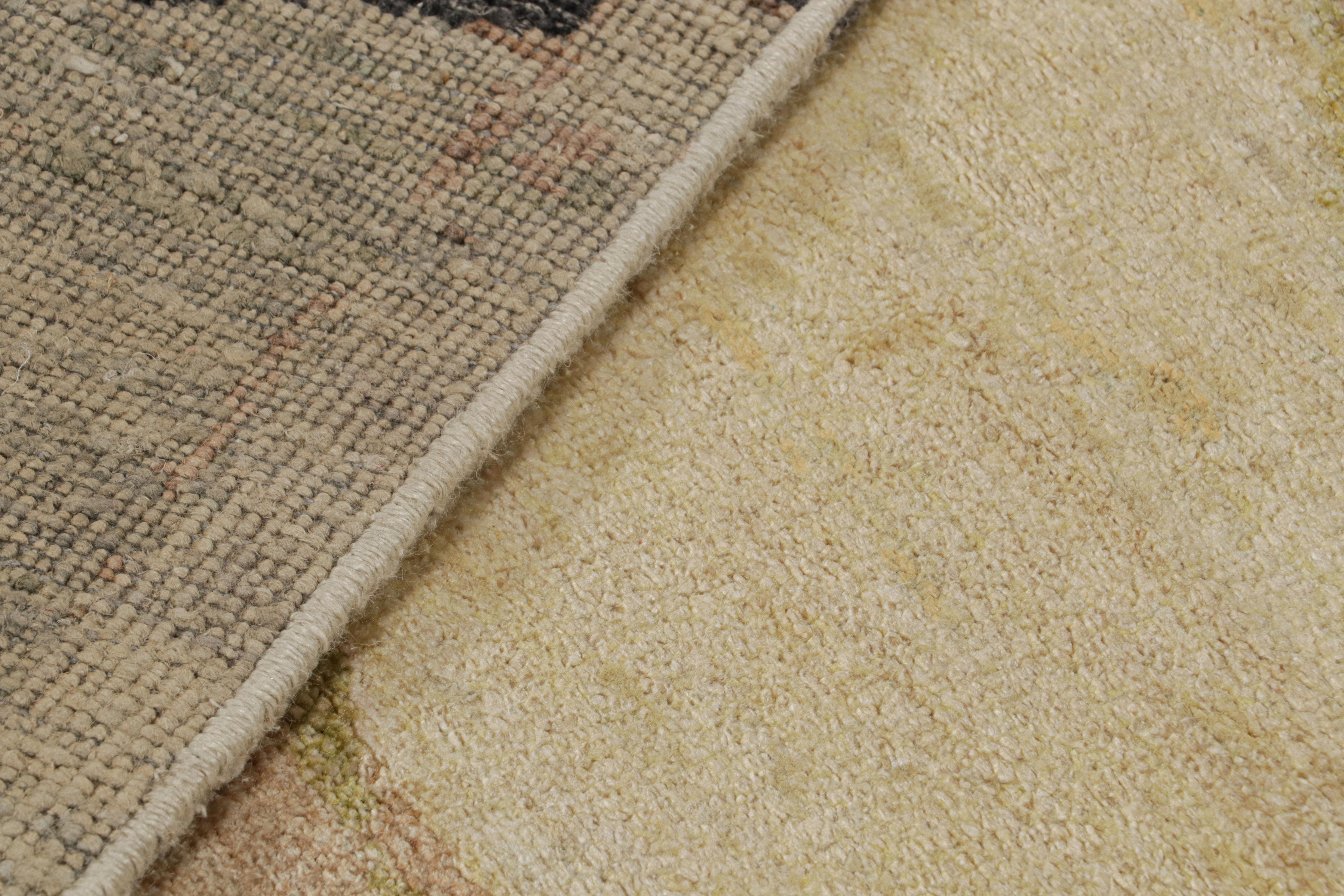 XXI secolo e contemporaneo Rug & Kilim - Tappeto astratto contemporaneo con motivi geometrici multicolore in vendita