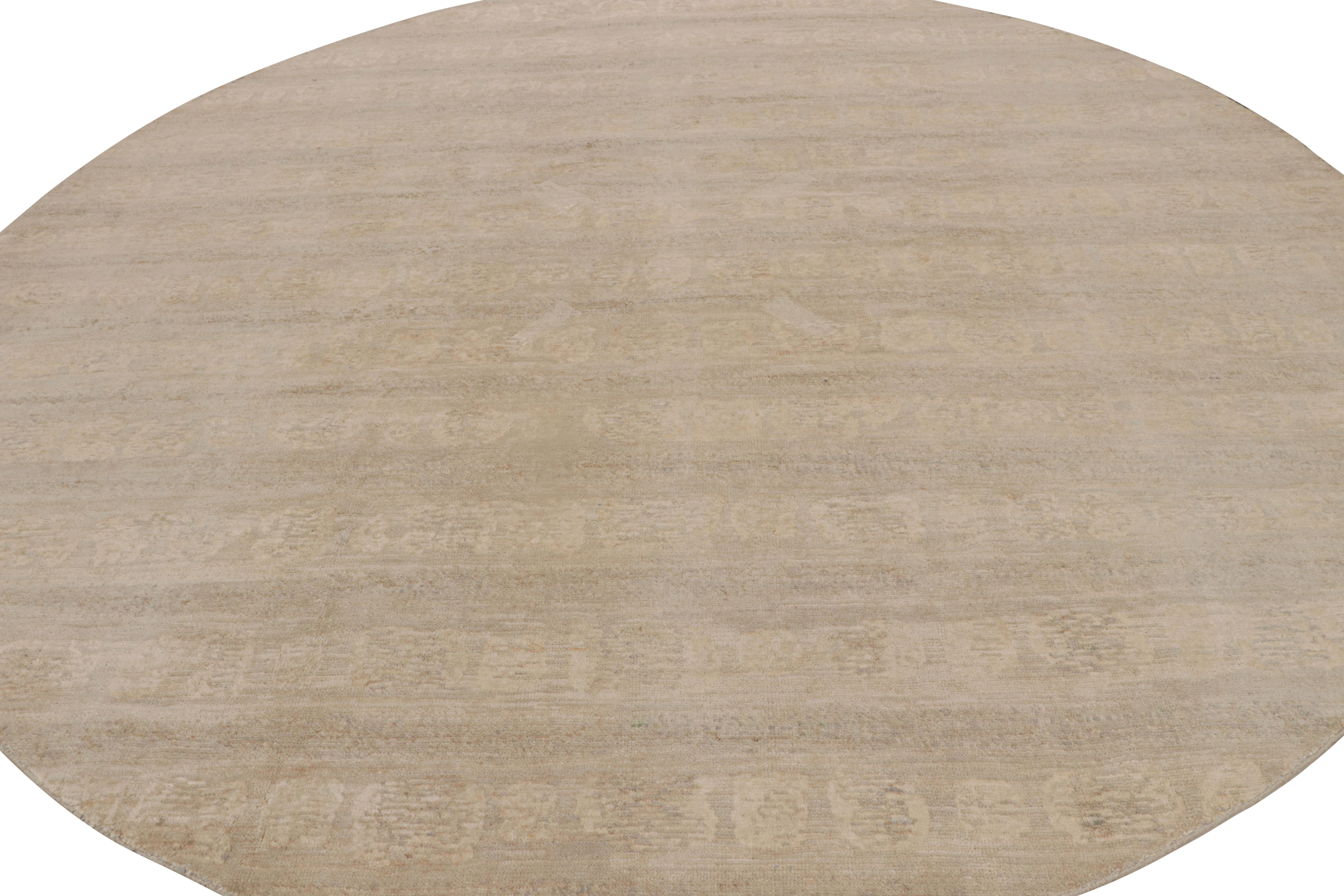 Modern Rug & Kilim’s Contemporary Abstract Textural Circle Rug in Beige For Sale
