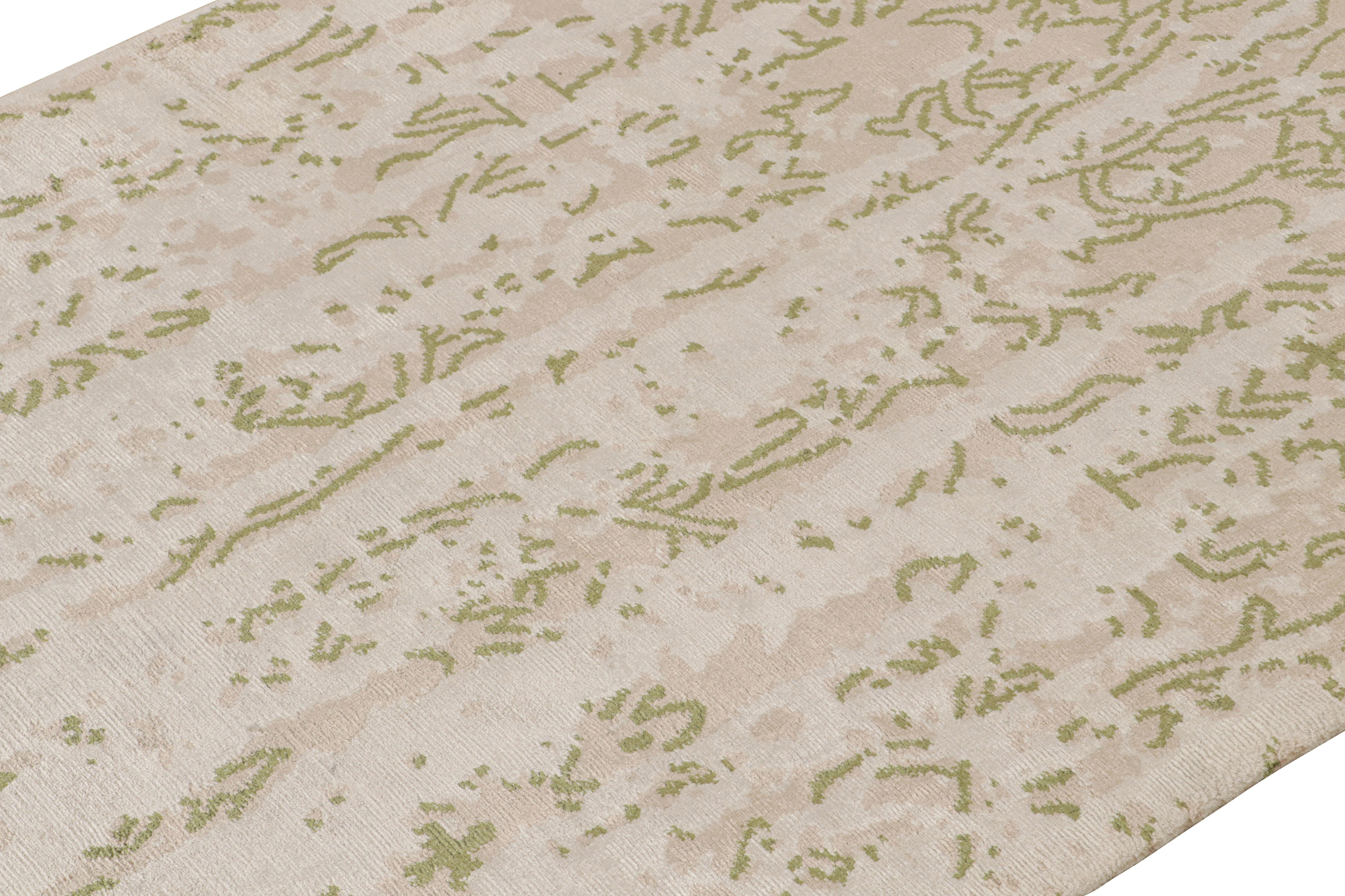 Zeitgenössischer beigegrüner geometrischer Seidenteppich mit Blumenmuster, Teppich & Kelim (Nepalesisch) im Angebot