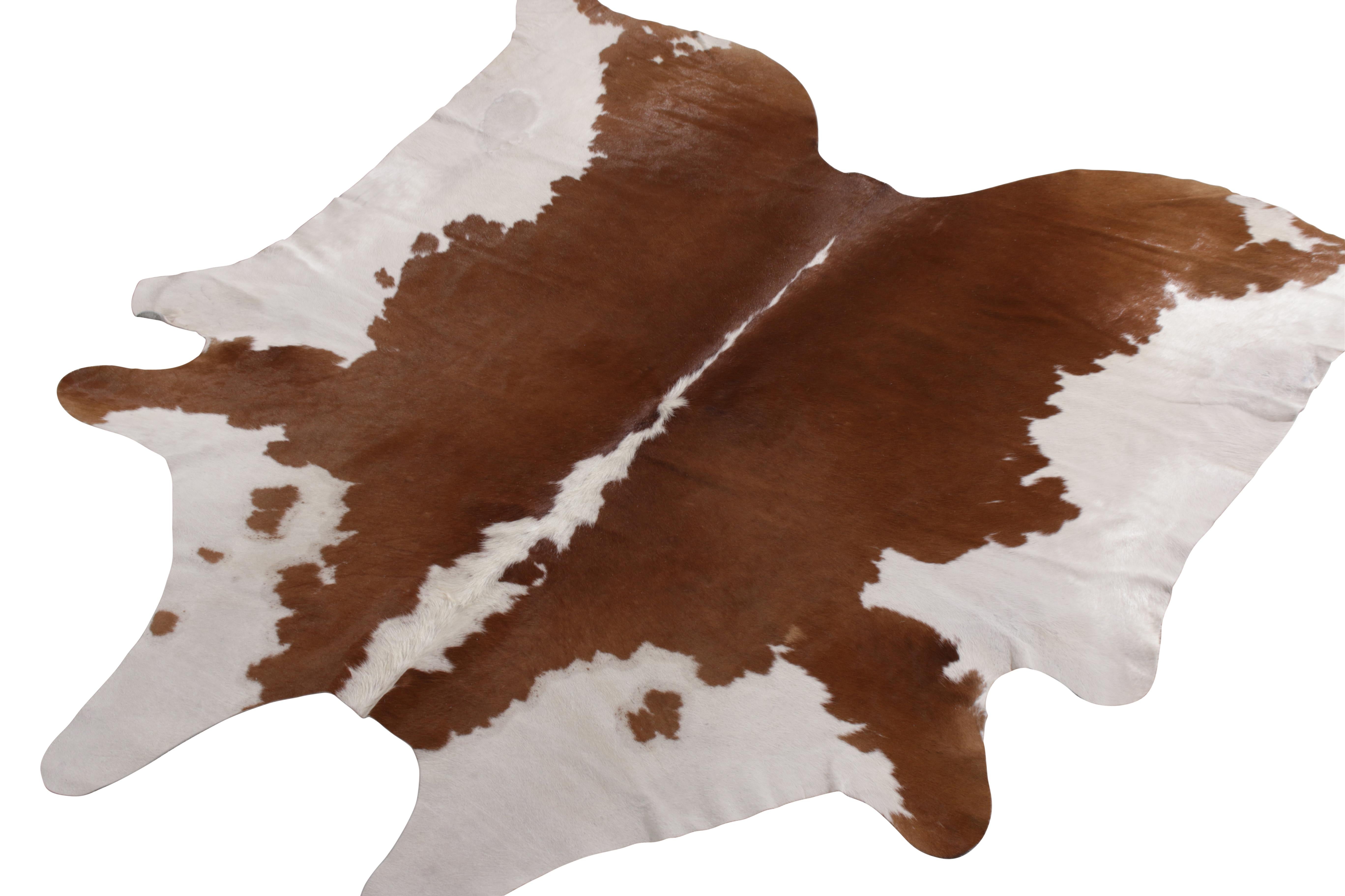 Modern Rug & Kilim’s Contemporary Cowhide Rug in White and Beige-Brown