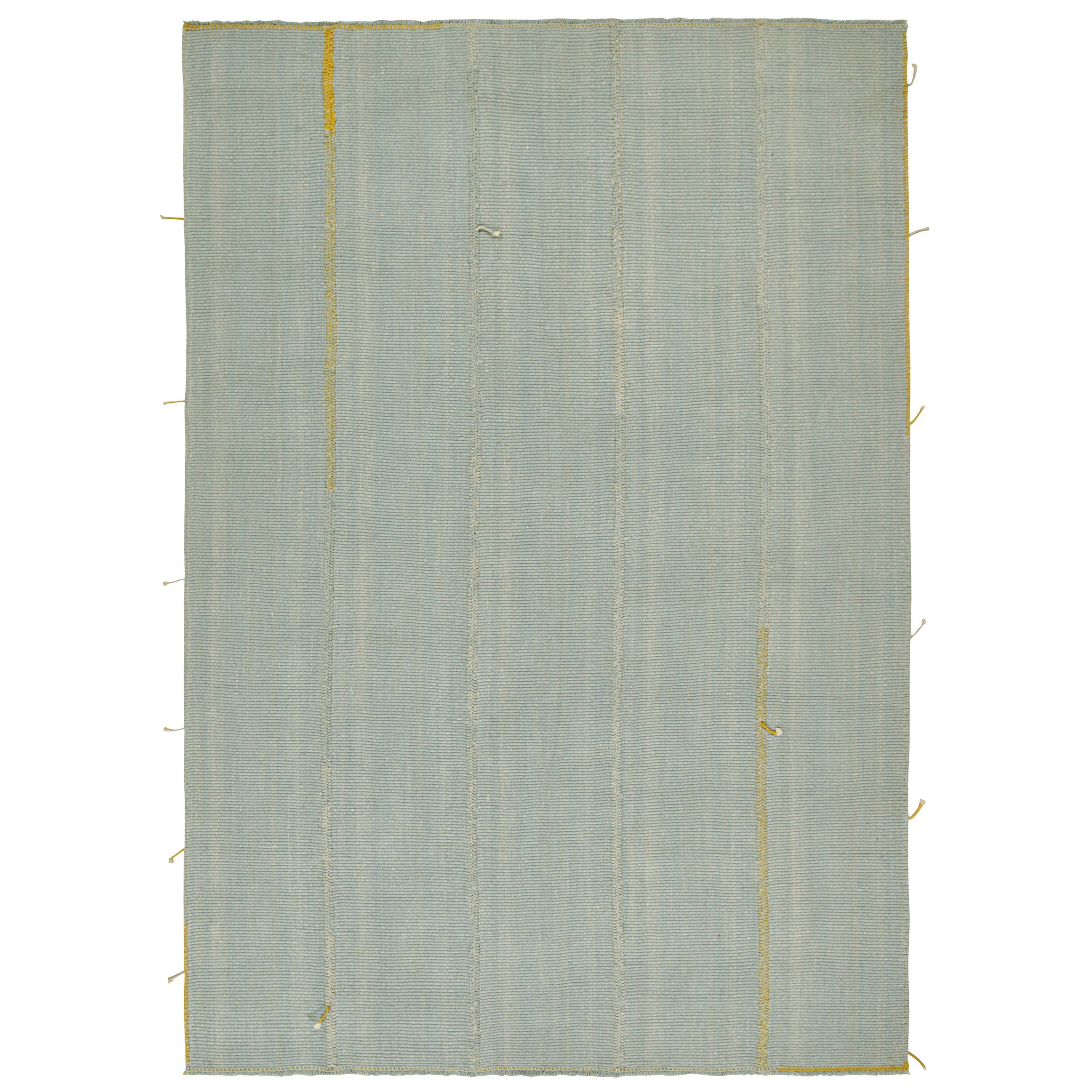 Zeitgenössischer benutzerdefinierter Kelim von Rug & Kilim in Blau mit senfgelben Akzenten im Angebot