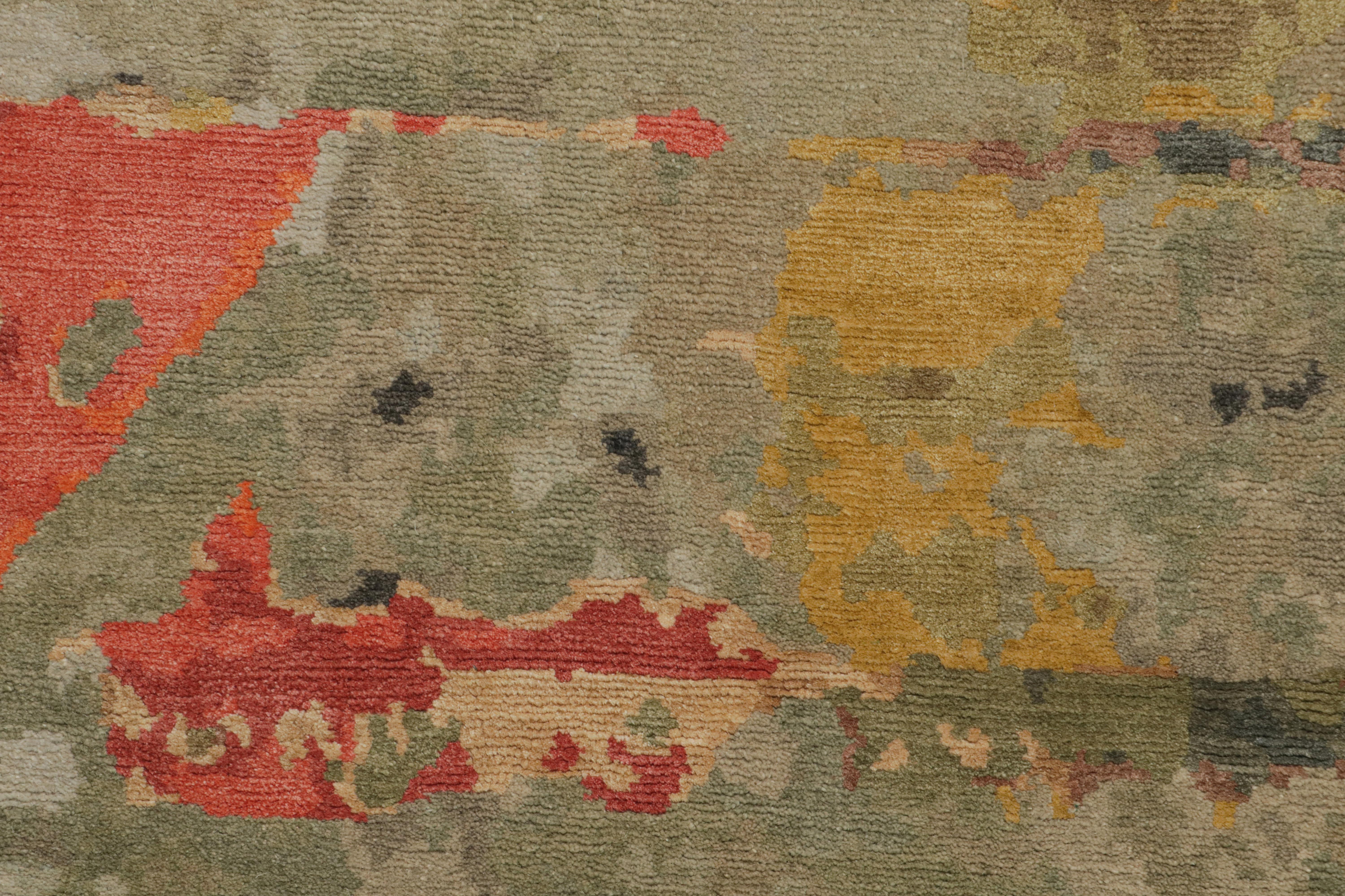 Moderno Campione di tappeto personalizzato contemporaneo Rug & Kilim, verde con motivi astratti in vendita