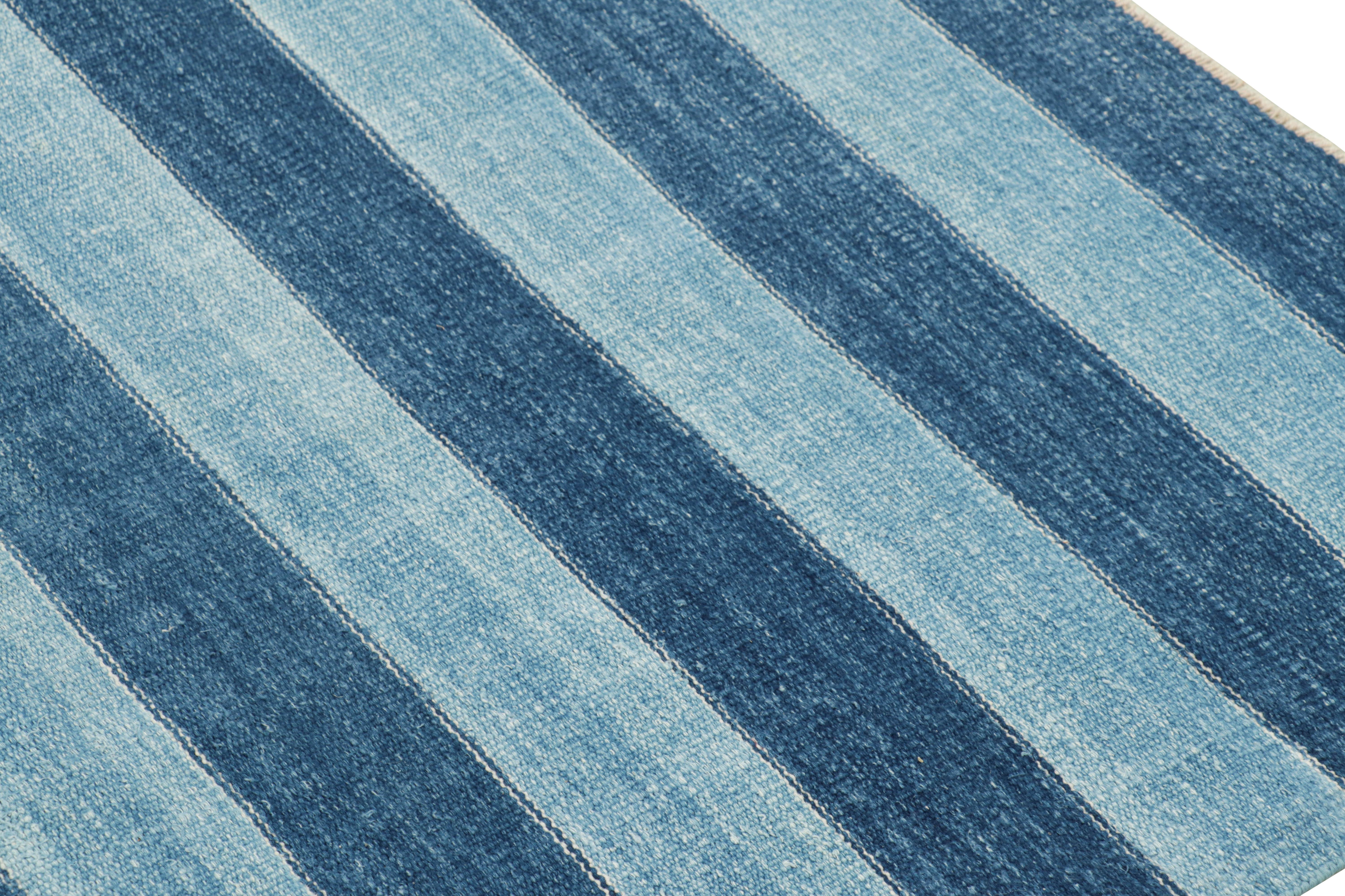 Rug & Kilim’s Contemporary Dhurrie Rug in Blue Stripes  In New Condition For Sale In Long Island City, NY