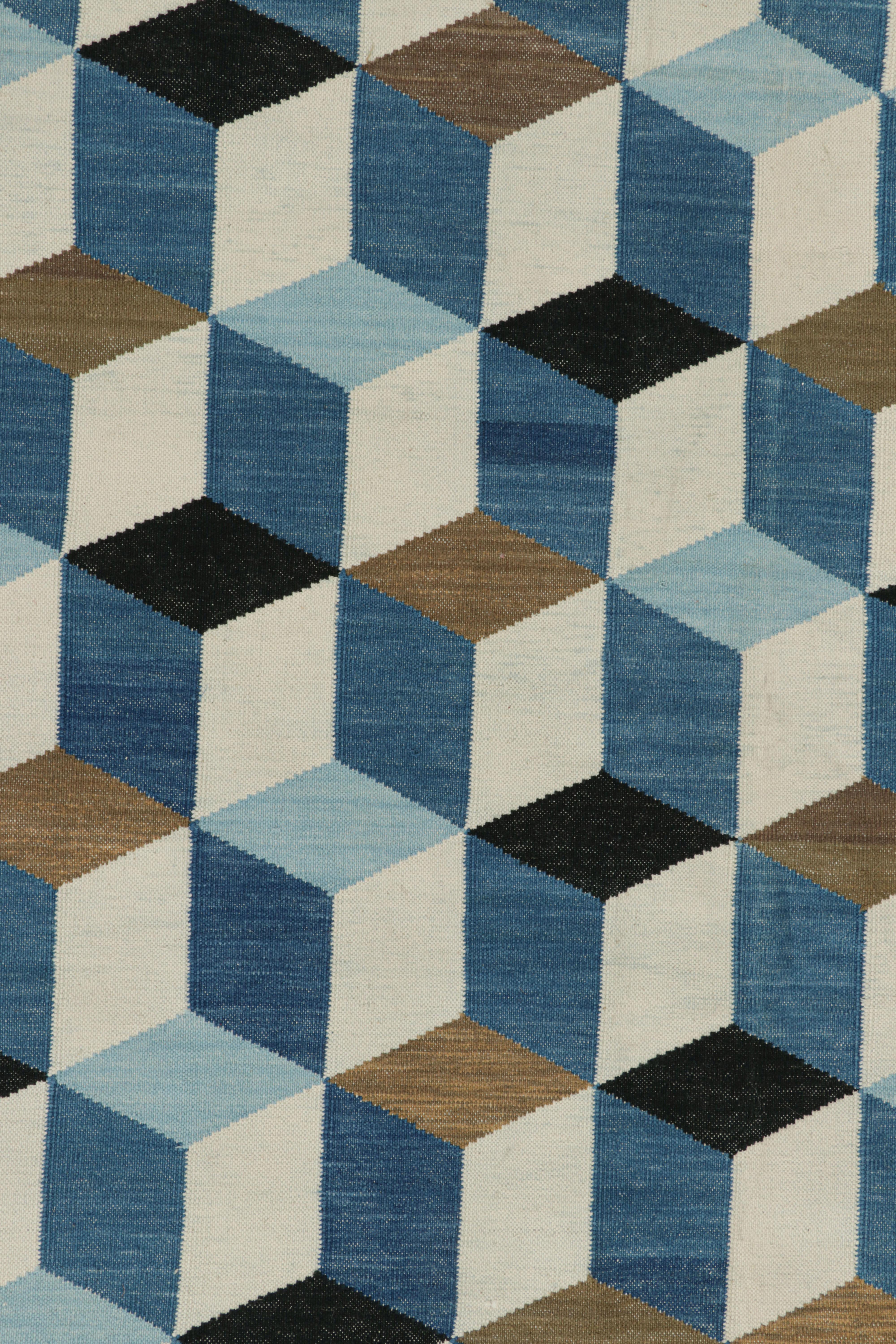 Rug & Kilim's Contemporary Dhurrie-Teppich in Blau und Weiß mit kubistischen geometrischen Mustern (Moderne) im Angebot