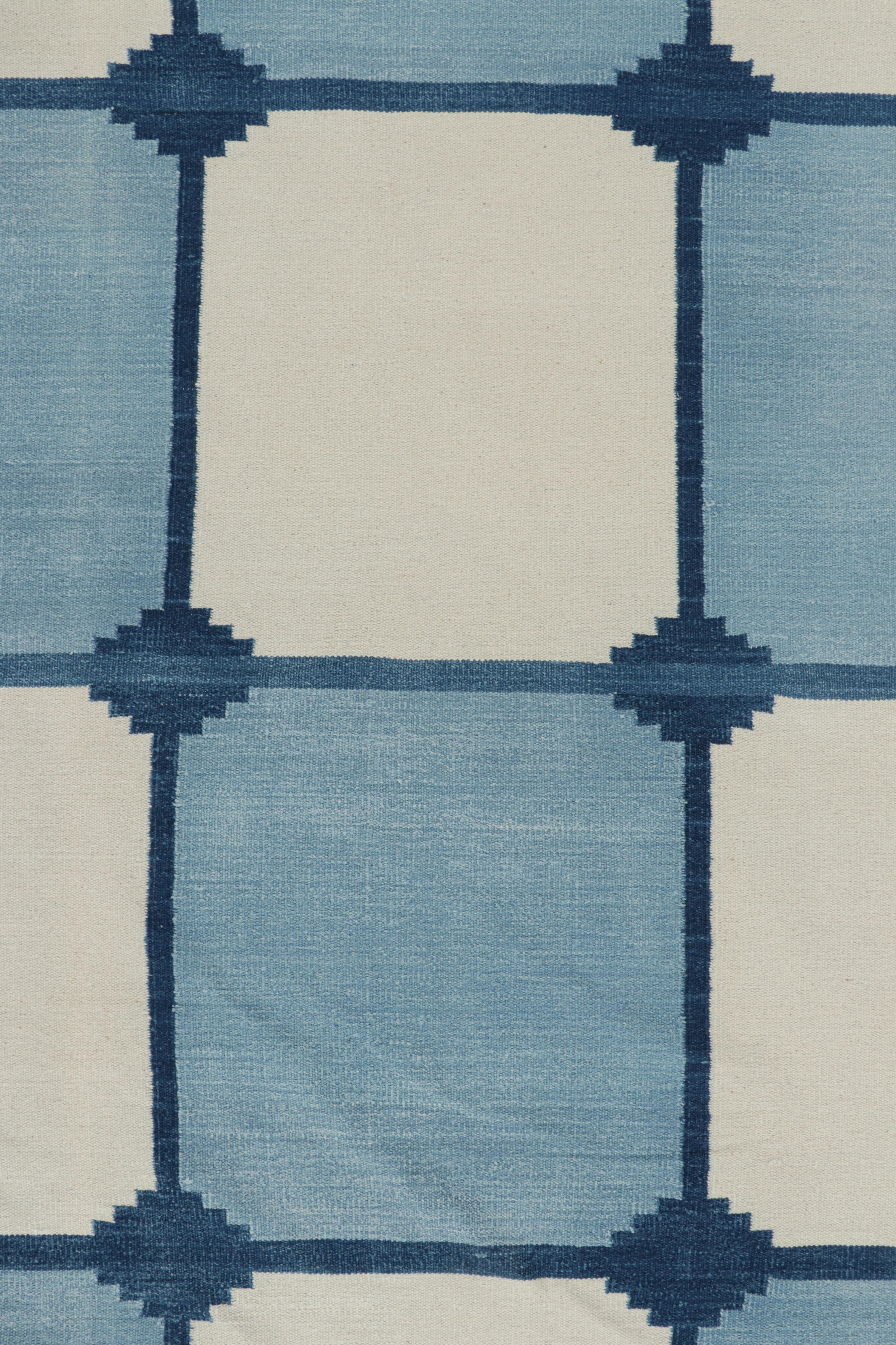 Indian Rug & Kilim’s Contemporary Dhurrie Rug in Blue with White Geometric Patterns For Sale