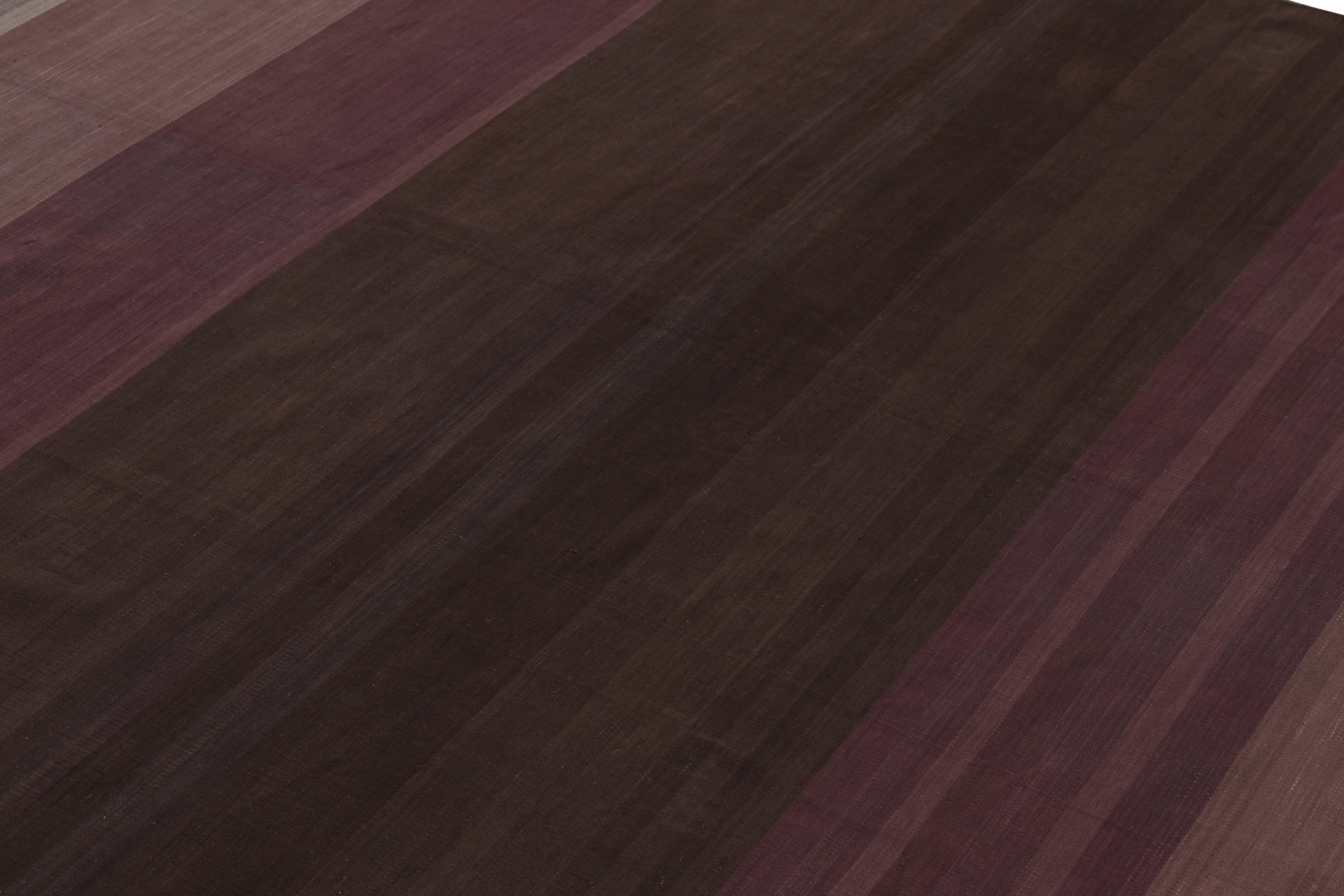 This contemporary 6x9 Dhurrie flat weave is an exciting new entry in Rug & Kilim’s esteemed custom-capable collection. Handwoven in cotton, it’s a modern take on antique and vintage Dhurrie flatweaves by one of the best partner looms in our craft,