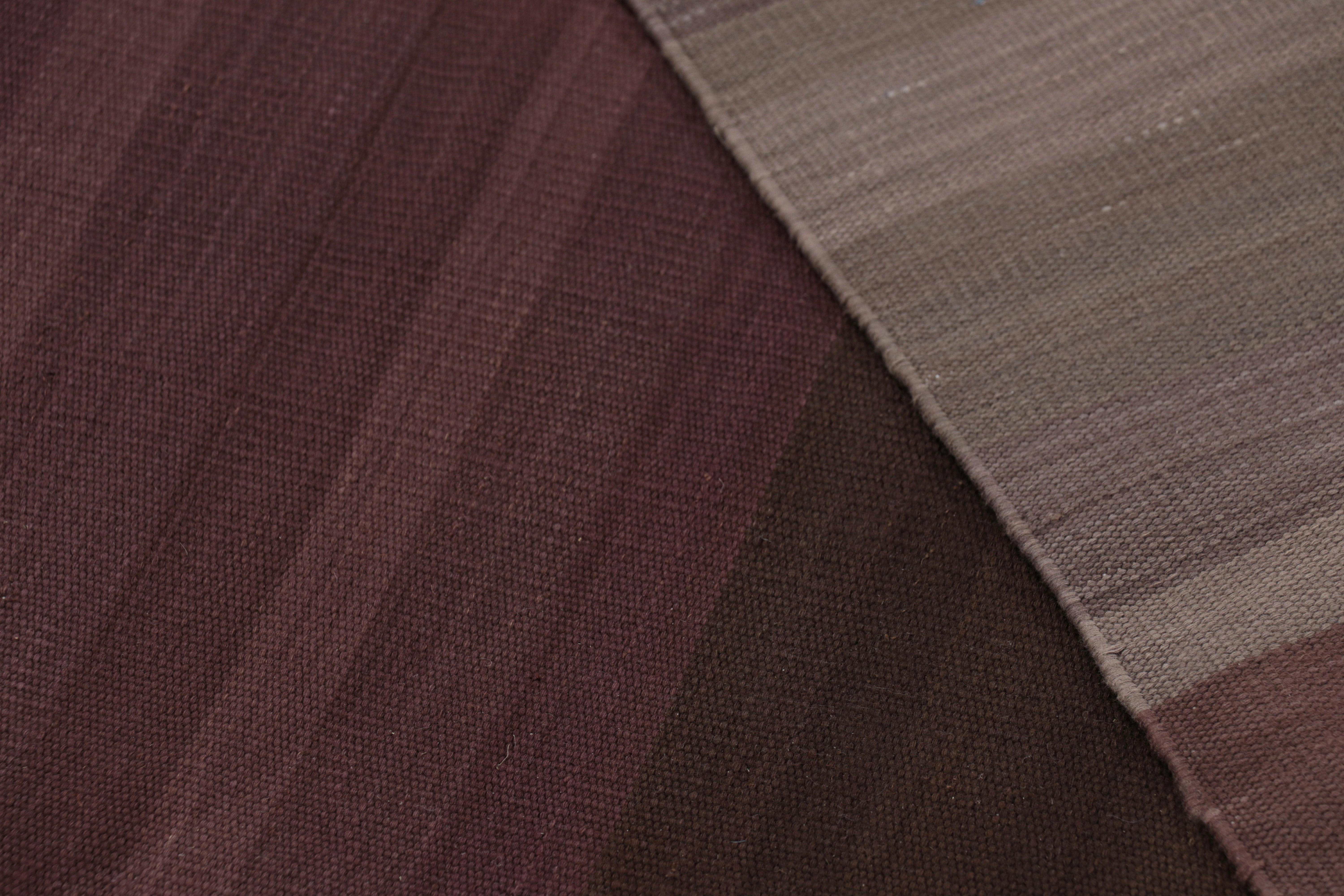 Cotton Rug & Kilim’s Contemporary Dhurrie Rug in Ombre Stripes