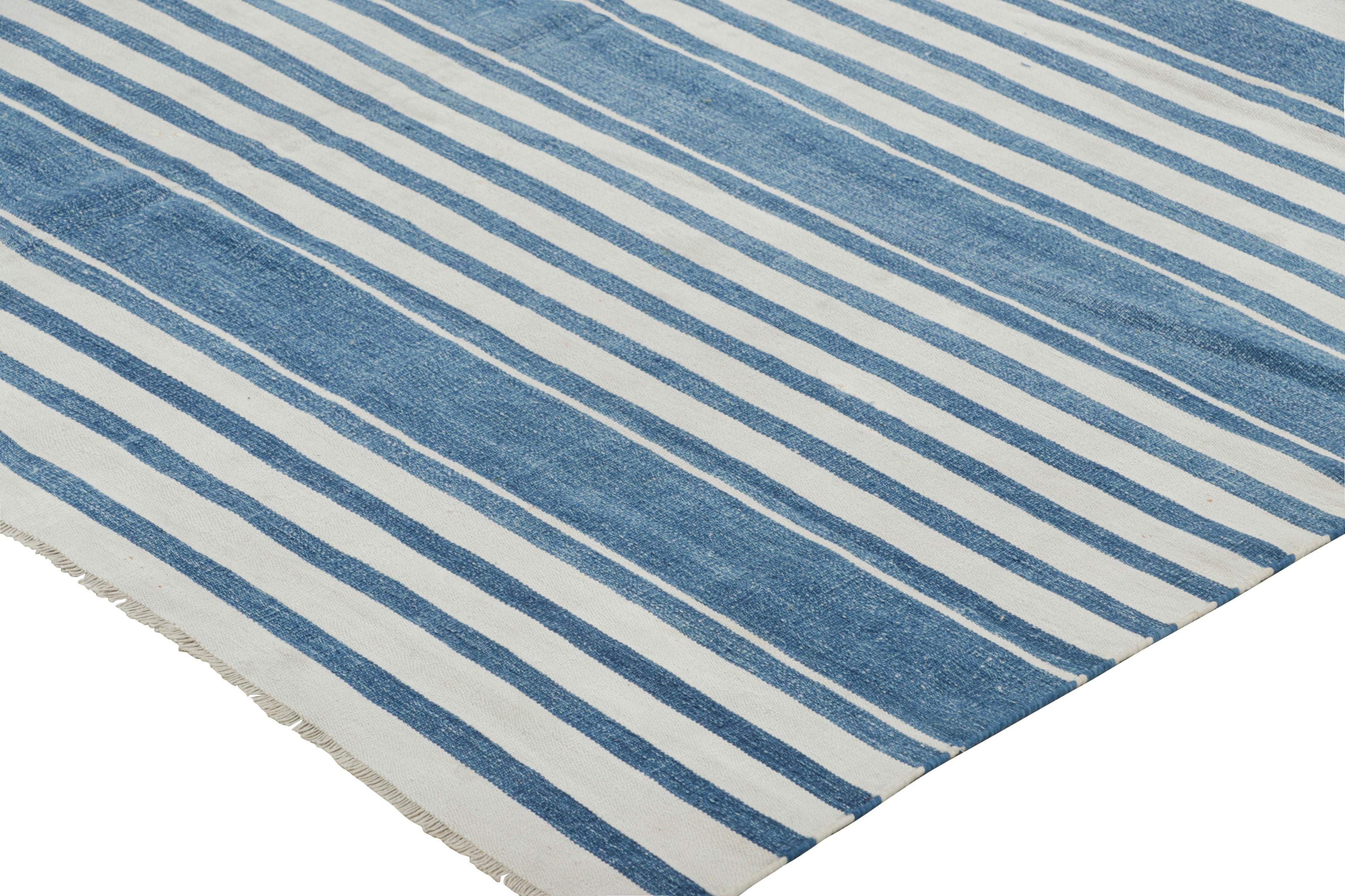 Rug & Kilim’s Contemporary Dhurrie Rug with Blue and off-White Geometric Stripes In New Condition For Sale In Long Island City, NY
