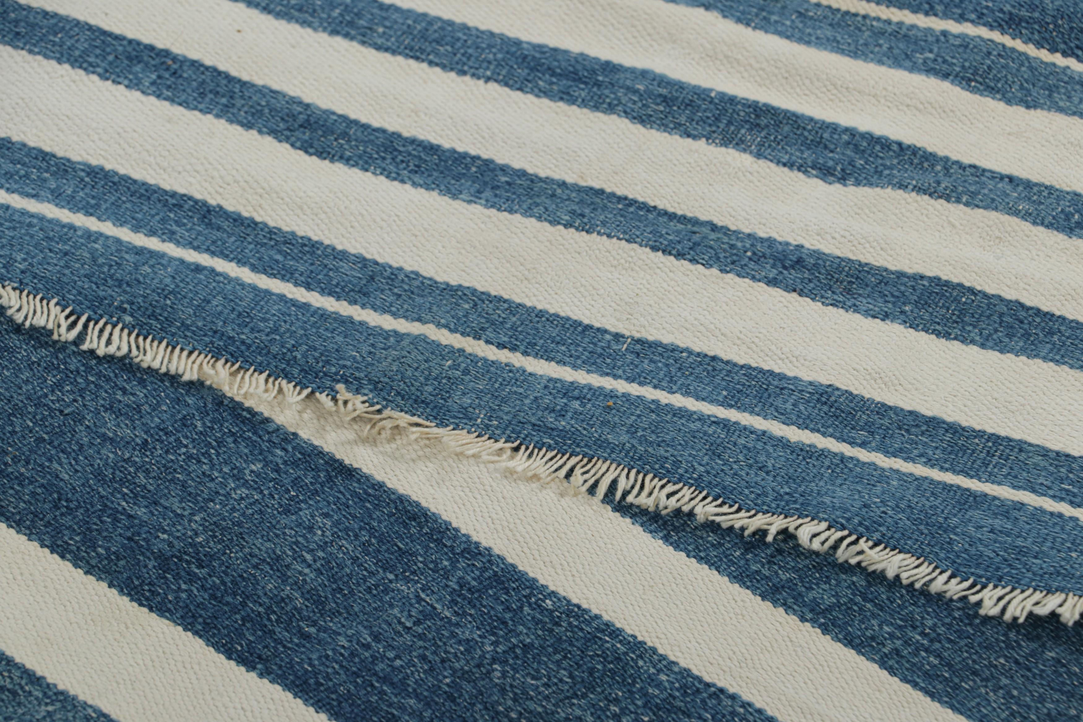 Cotton Rug & Kilim’s Contemporary Dhurrie Rug with Blue and off-White Geometric Stripes For Sale