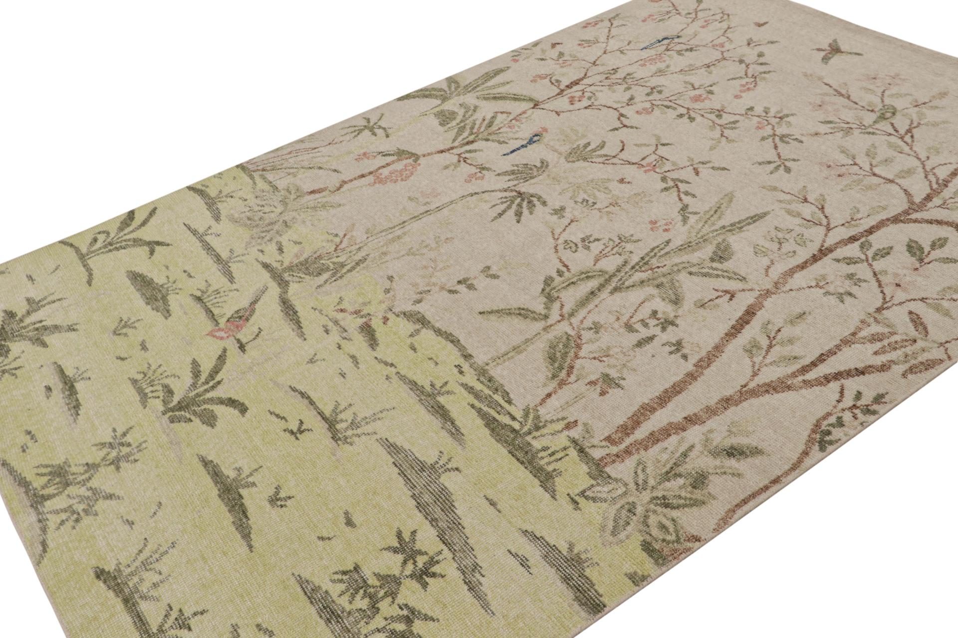 Annodato a mano in lana, questo tappeto pittorico moderno 6x9, proveniente dall'India, si ispira a disegni botanici, con raffigurazioni di alberi e di verde. 

Sul design: 

Una nuova aggiunta ai tappeti fatti a mano della linea di tappeti moderni