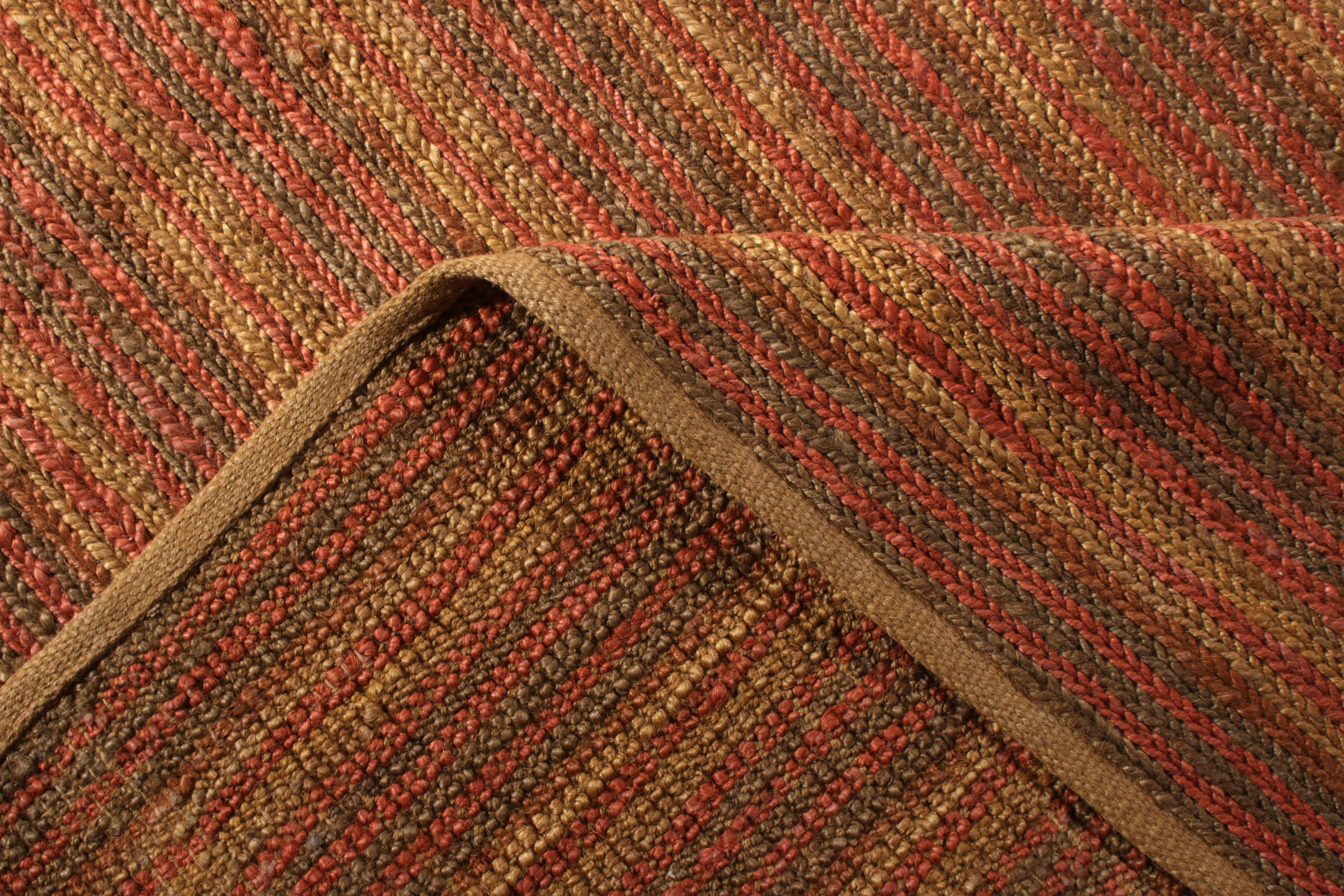 Zeitgenössischer Flachgewebe-Teppich, gestreift in Orange und Braun, quadratisch, Teppich (Handgewebt) im Angebot