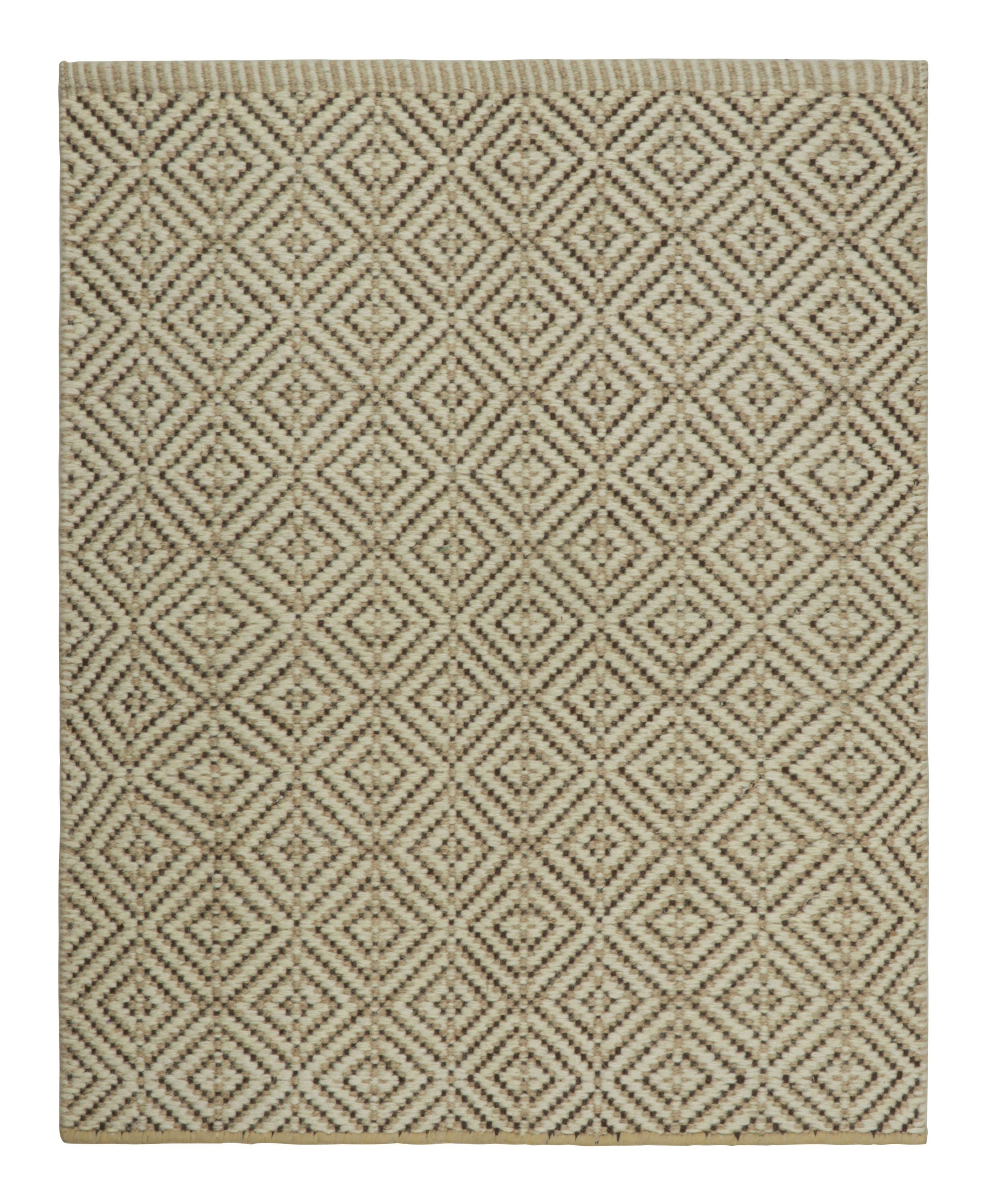 Rug & Kilim’s Contemporary Flatweave in Brown & Cream Geometric Patterns