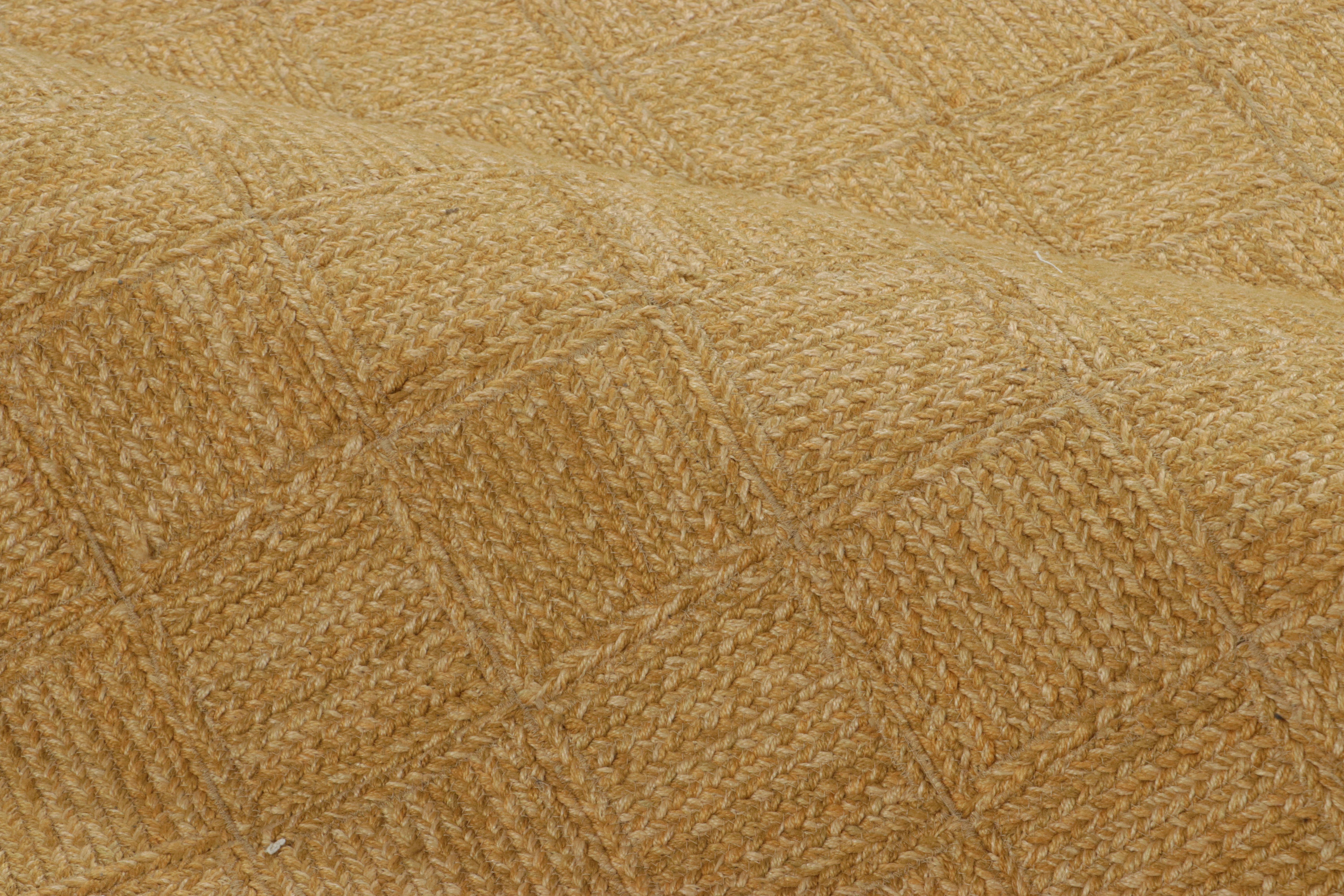 Alfombra contemporánea de Rug & Kilim de tejido plano con diseño geométrico dorado Siglo XXI y contemporáneo en venta