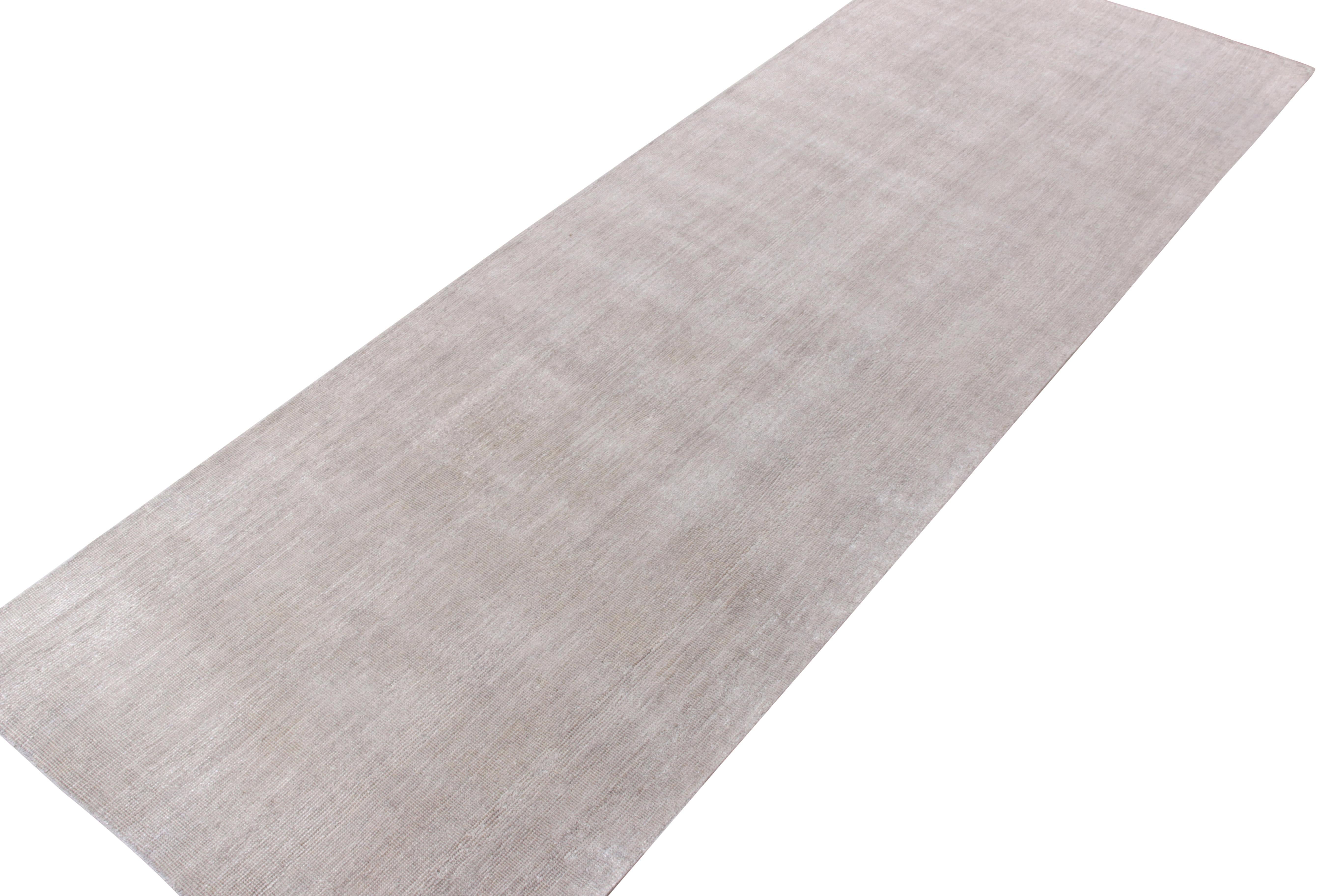 Indiano Rug & Kilim (a) Gallery, Tappeto contemporaneo in grigio-argento solido, tono su tono in vendita