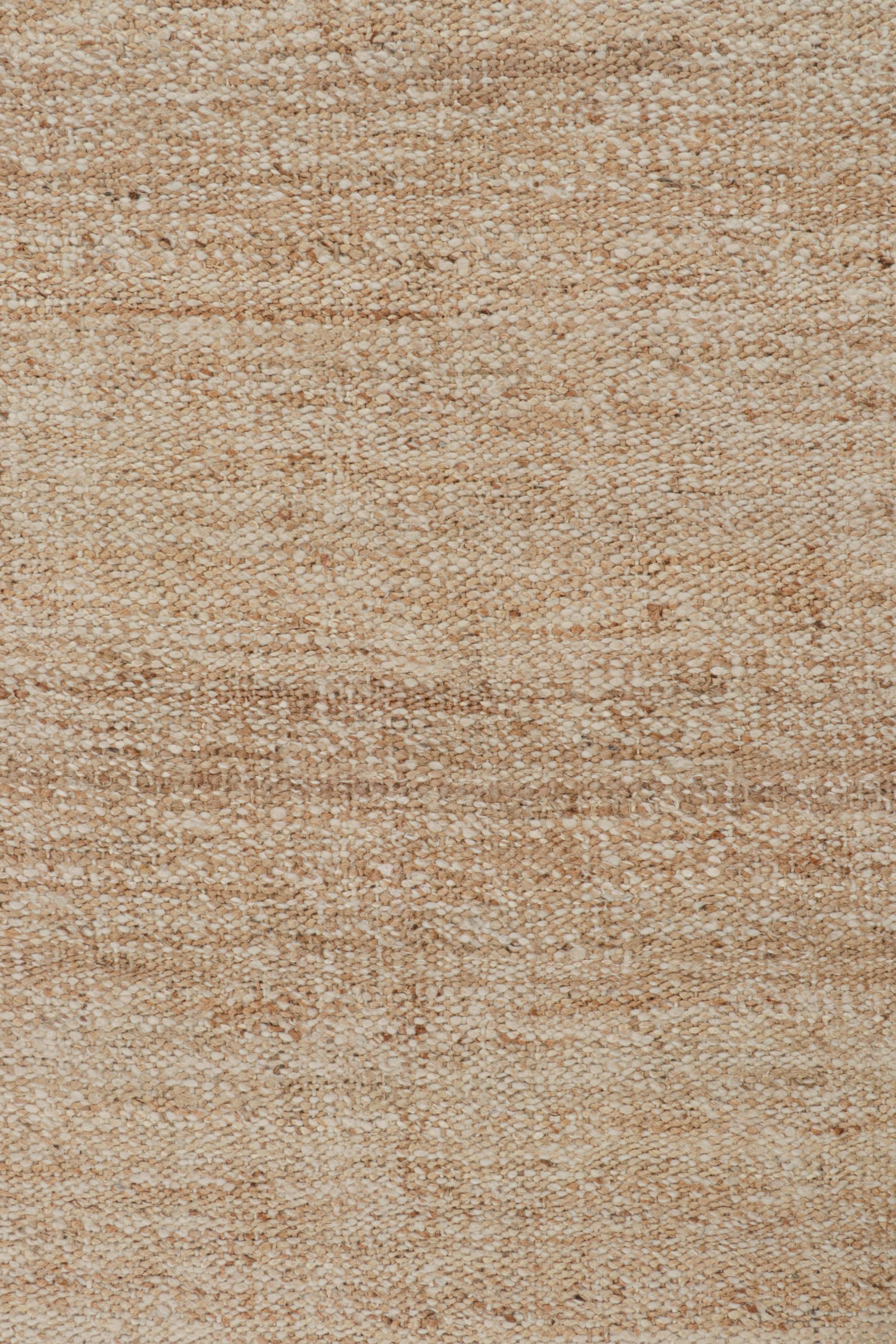 Rug & Kilim è un kilim contemporaneo in iuta di colore beige-marrone. In condizioni Nuovo in vendita a Long Island City, NY