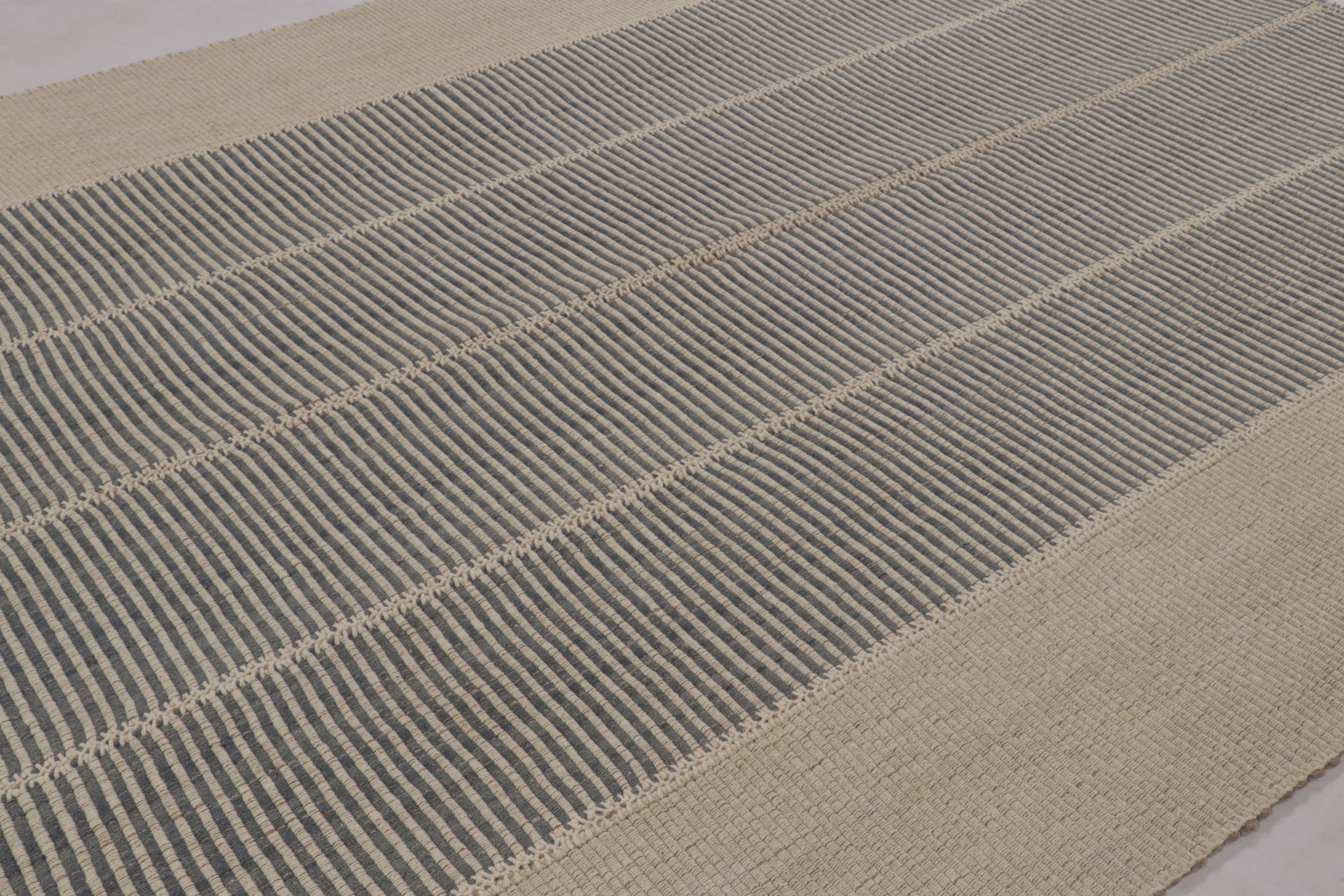 Rug & Kilim's Contemporary Kilim, Beige with Gray Textural Stripes (Kilim contemporain, beige et rayures texturées grises) Neuf - En vente à Long Island City, NY