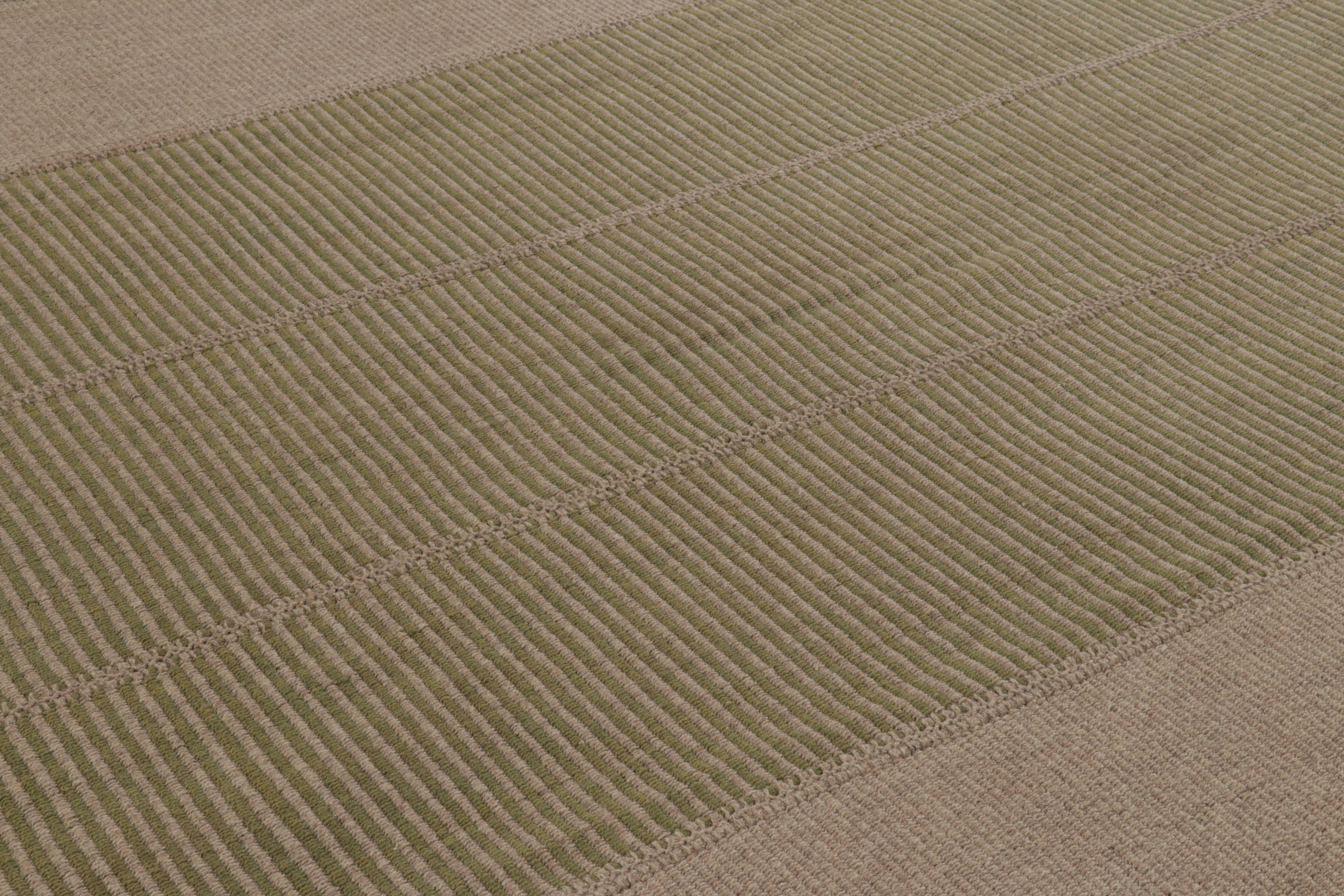 Kilim contemporáneo de Rug & Kilim, beige con rayas de textura verde Afgano en venta