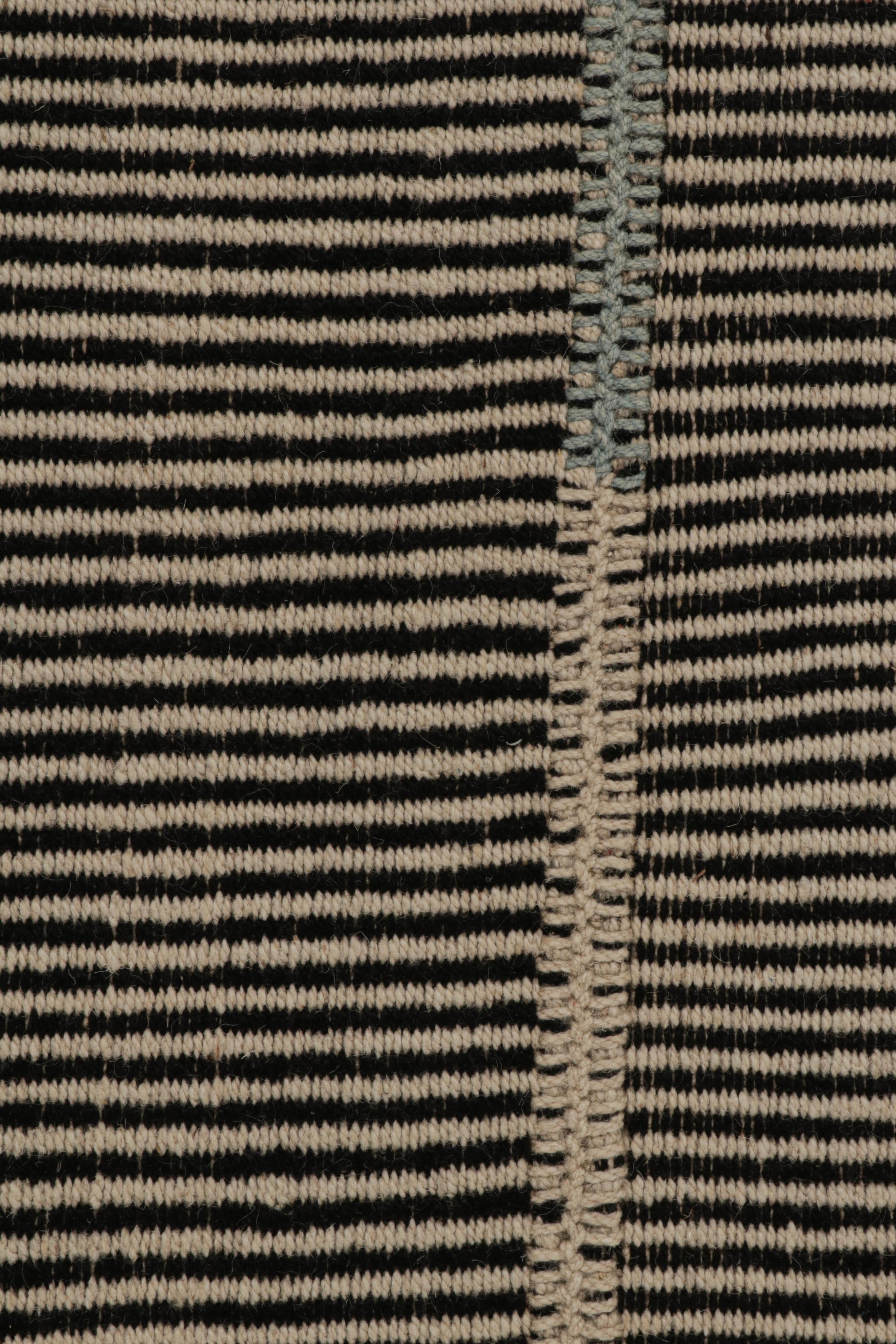 Rug & Kilim’s Contemporary Kilim Extra-Long Runner Rug, in Beige and Black In New Condition For Sale In Long Island City, NY