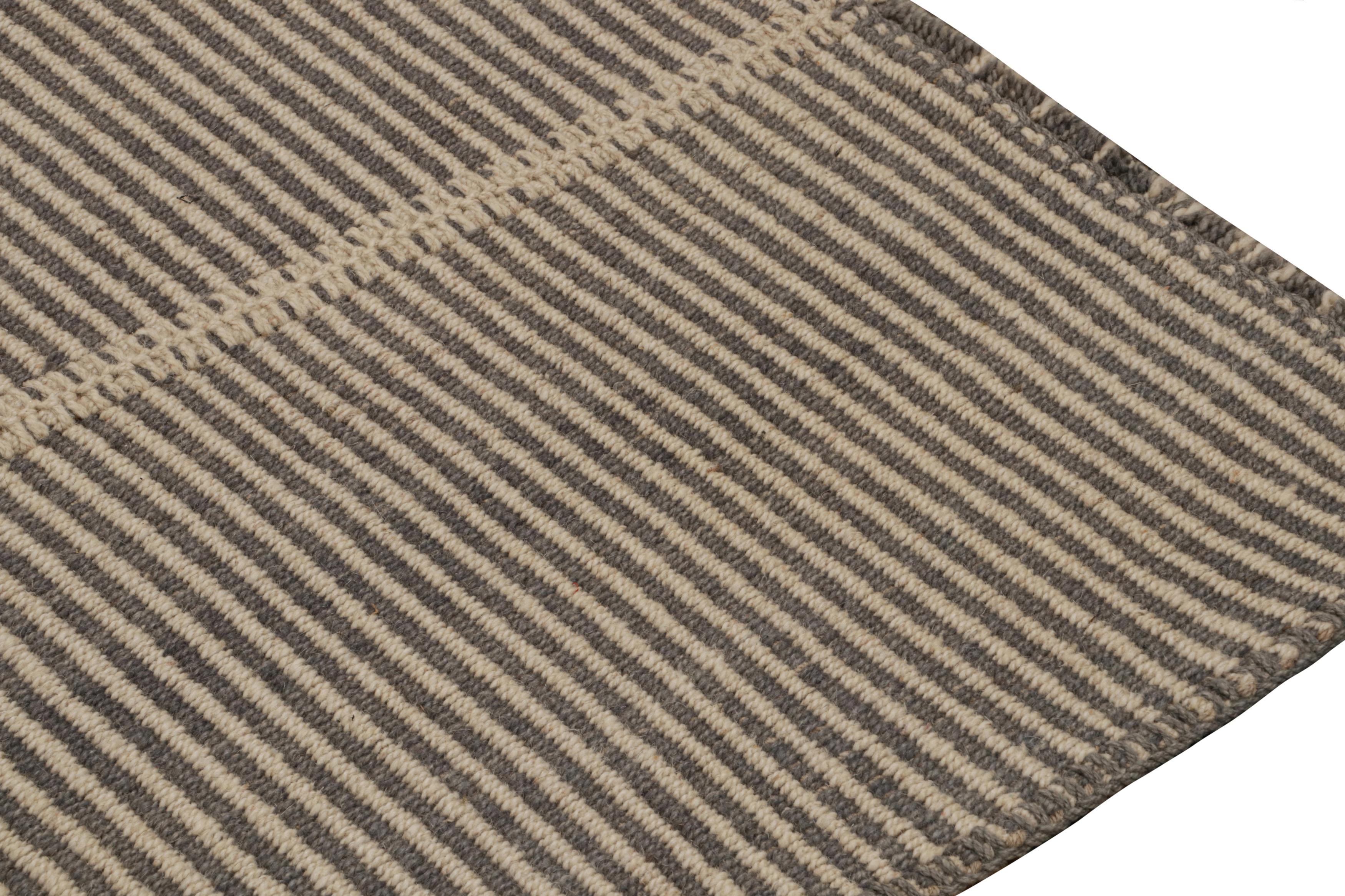 Hand-Woven Rug & Kilim’s Contemporary Kilim Extra-Long Runner Rug, in Gray and Beige For Sale
