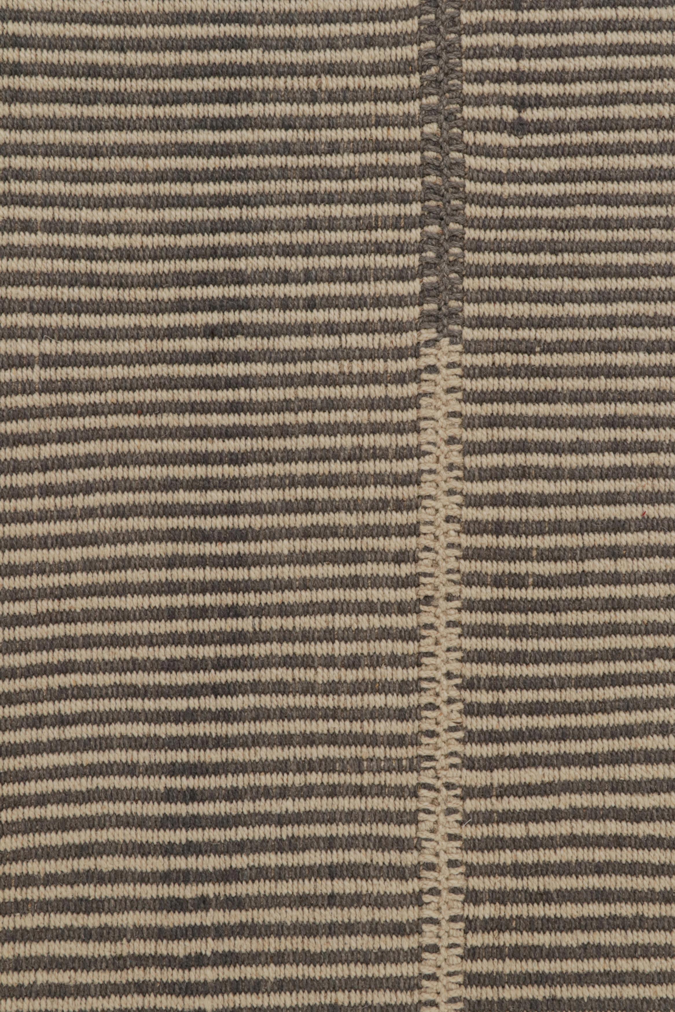 Rug & Kilim’s Contemporary Kilim Extra-Long Runner Rug, in Gray and Beige In New Condition For Sale In Long Island City, NY