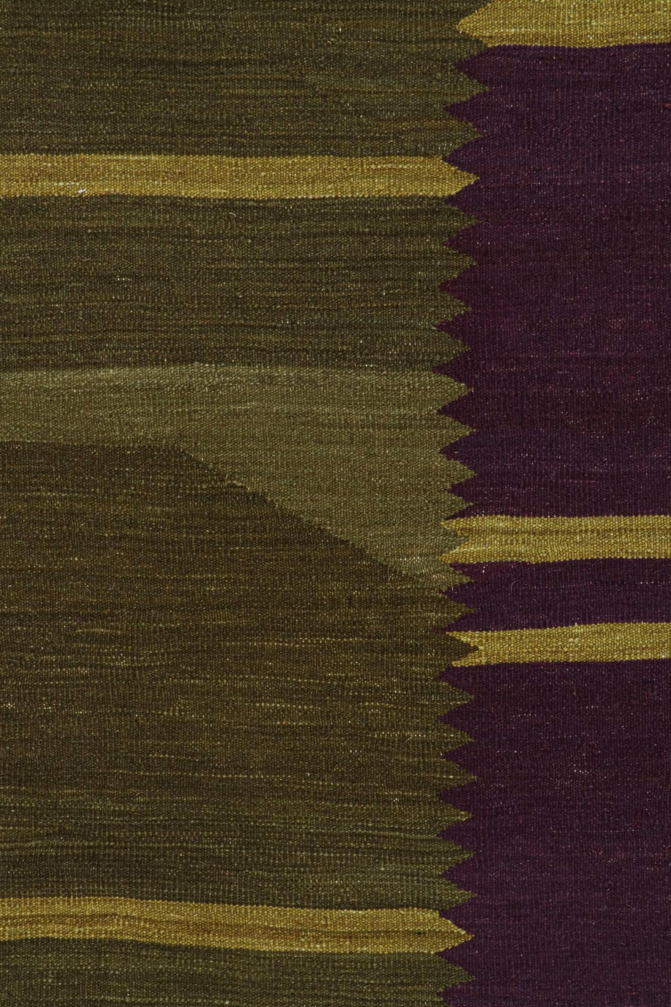XXI secolo e contemporaneo Rug & Kilim’s Contemporary Kilim in Aubergine and Chartreuse Green Stripes in vendita