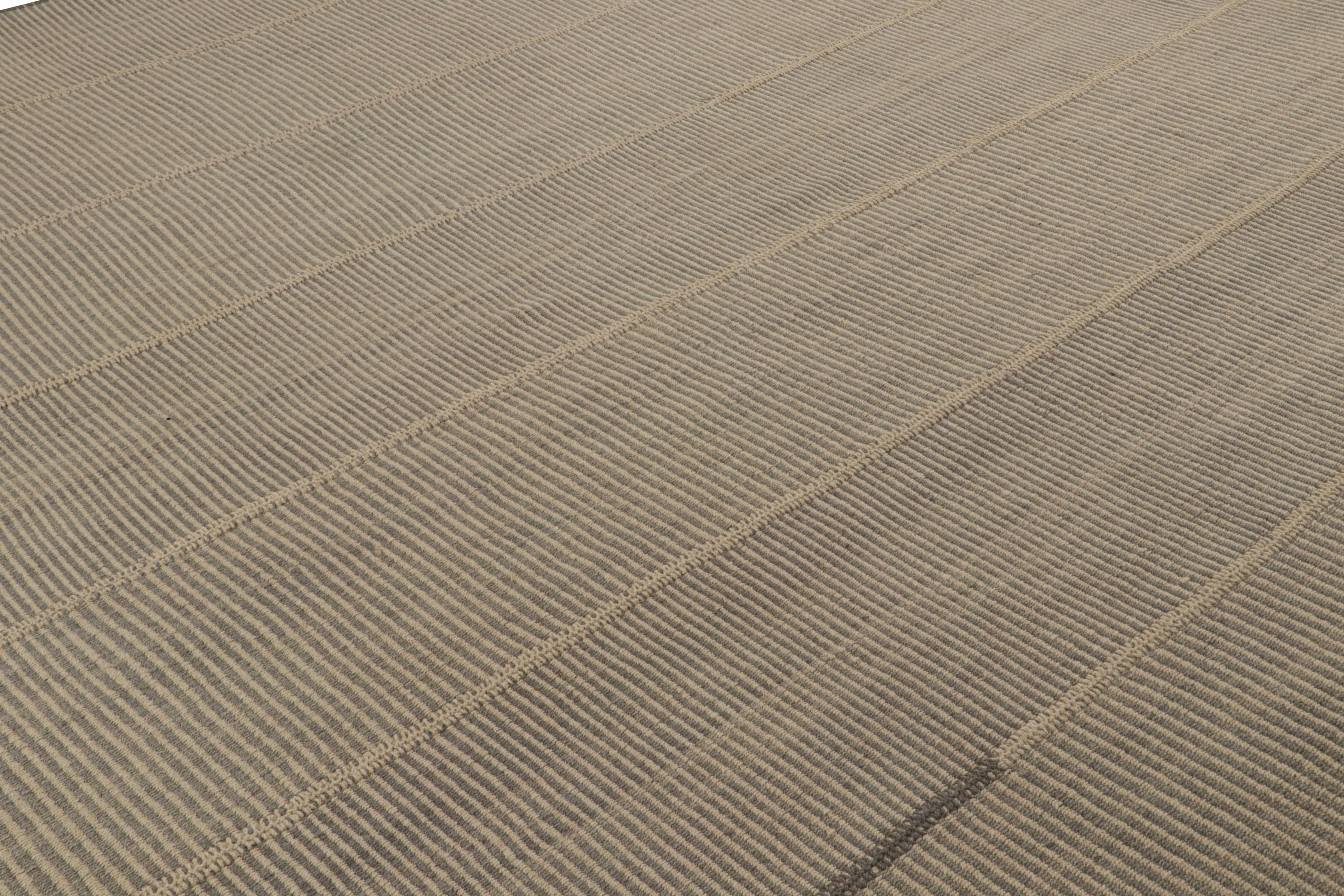 Persiano Rug & Kilim: Kilim contemporaneo con accenti beige e marroni in vendita